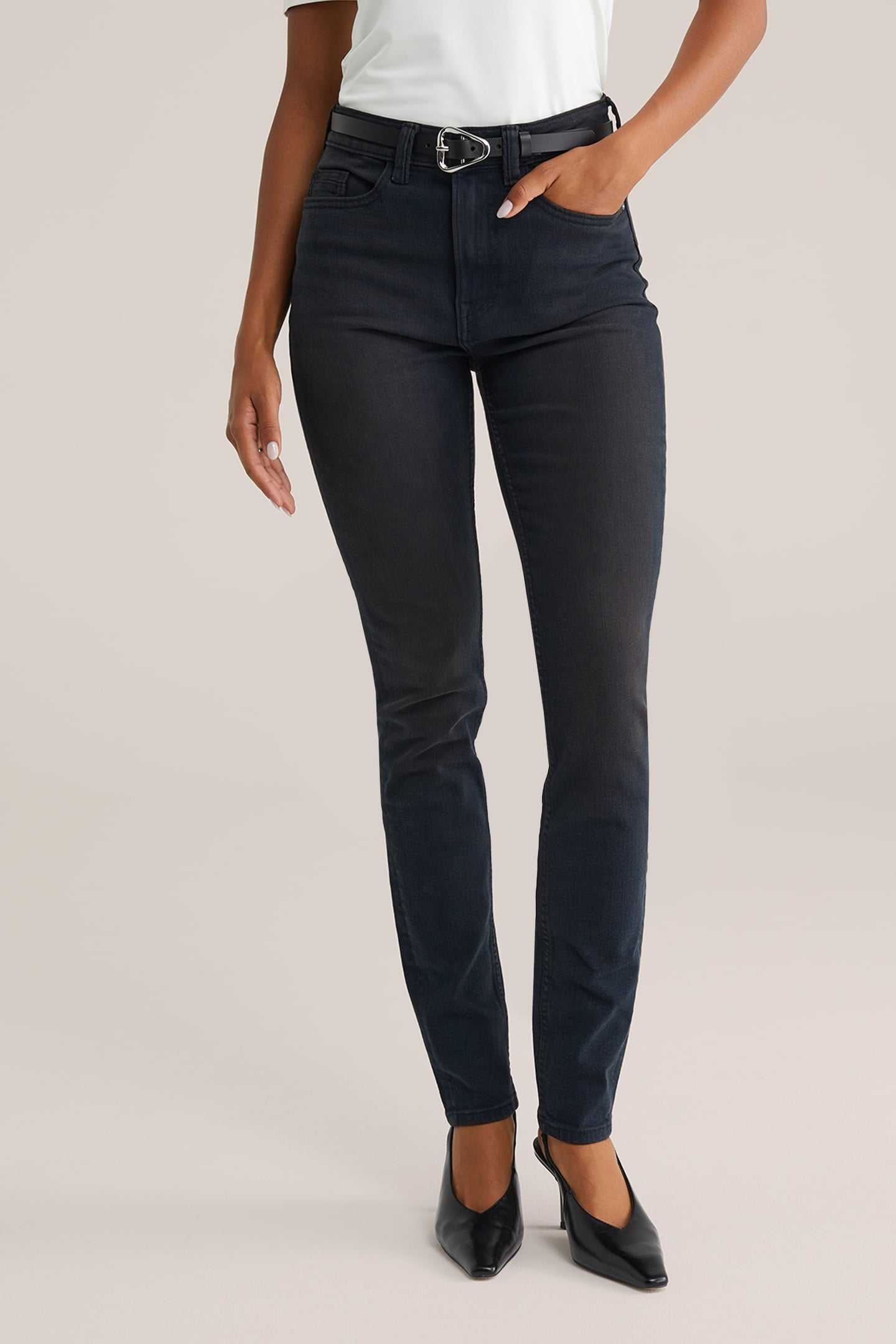 5-POCKET HIGH RISE BLACK 1