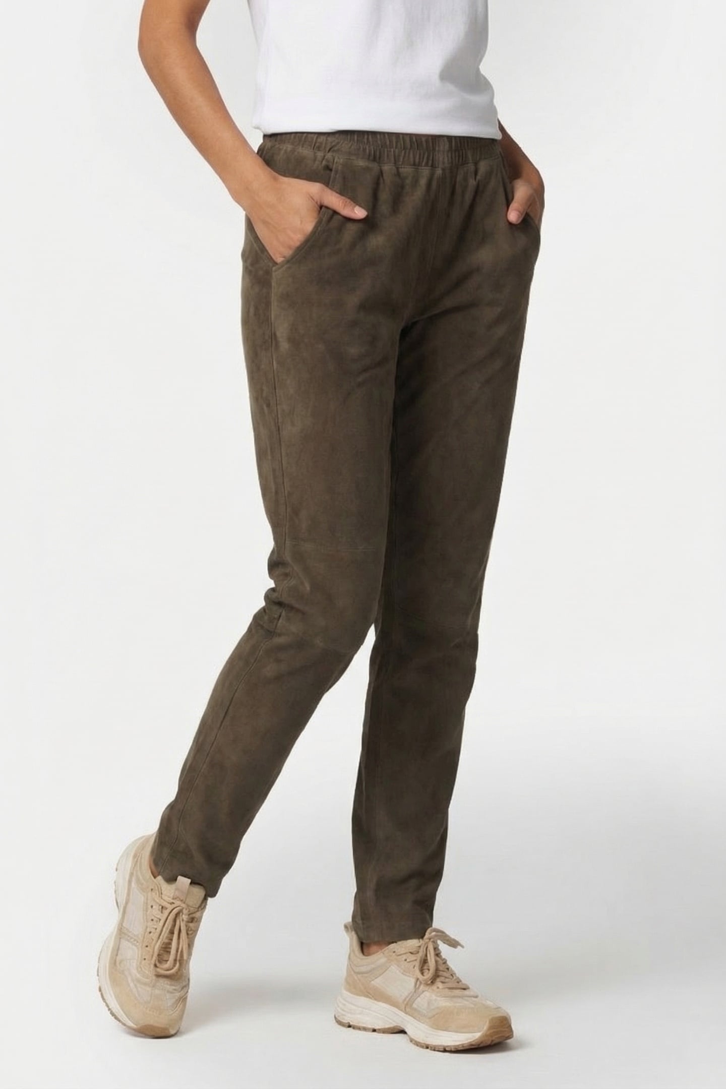 DNA Amsterdam Bobbi Suede Khaki Maat: 0 | Straight Broeken Outlet | Dames | Bruin