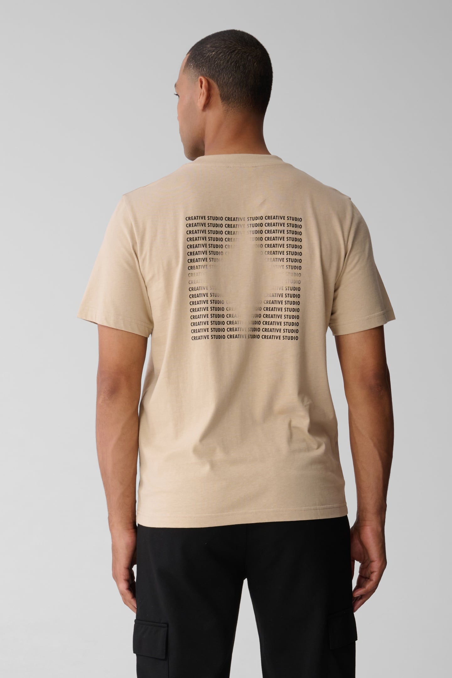 MA-SBTEXT BOX T-SHIRT SAND 2