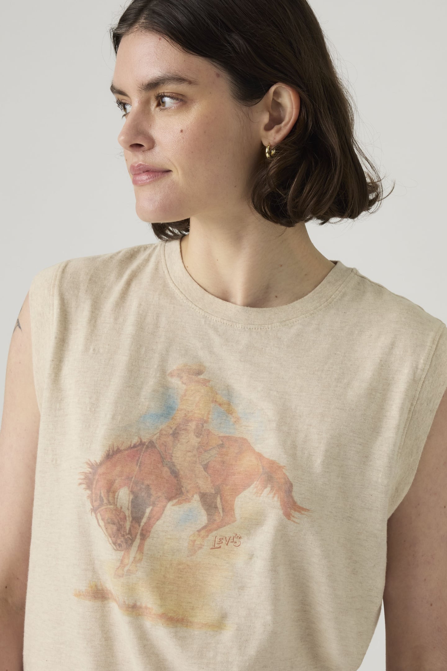 GRAPHIC BOXY TANK TOP WHITE 6