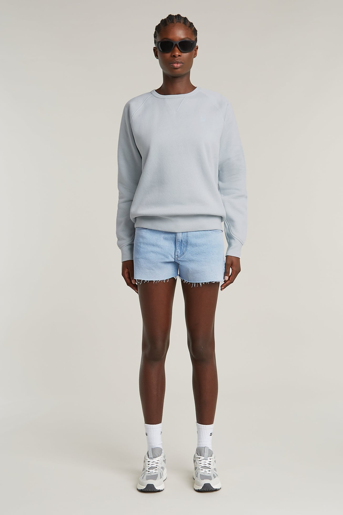 TRUE SHORT RAW EDGE SUN FADED BLUE VAPOUR 1