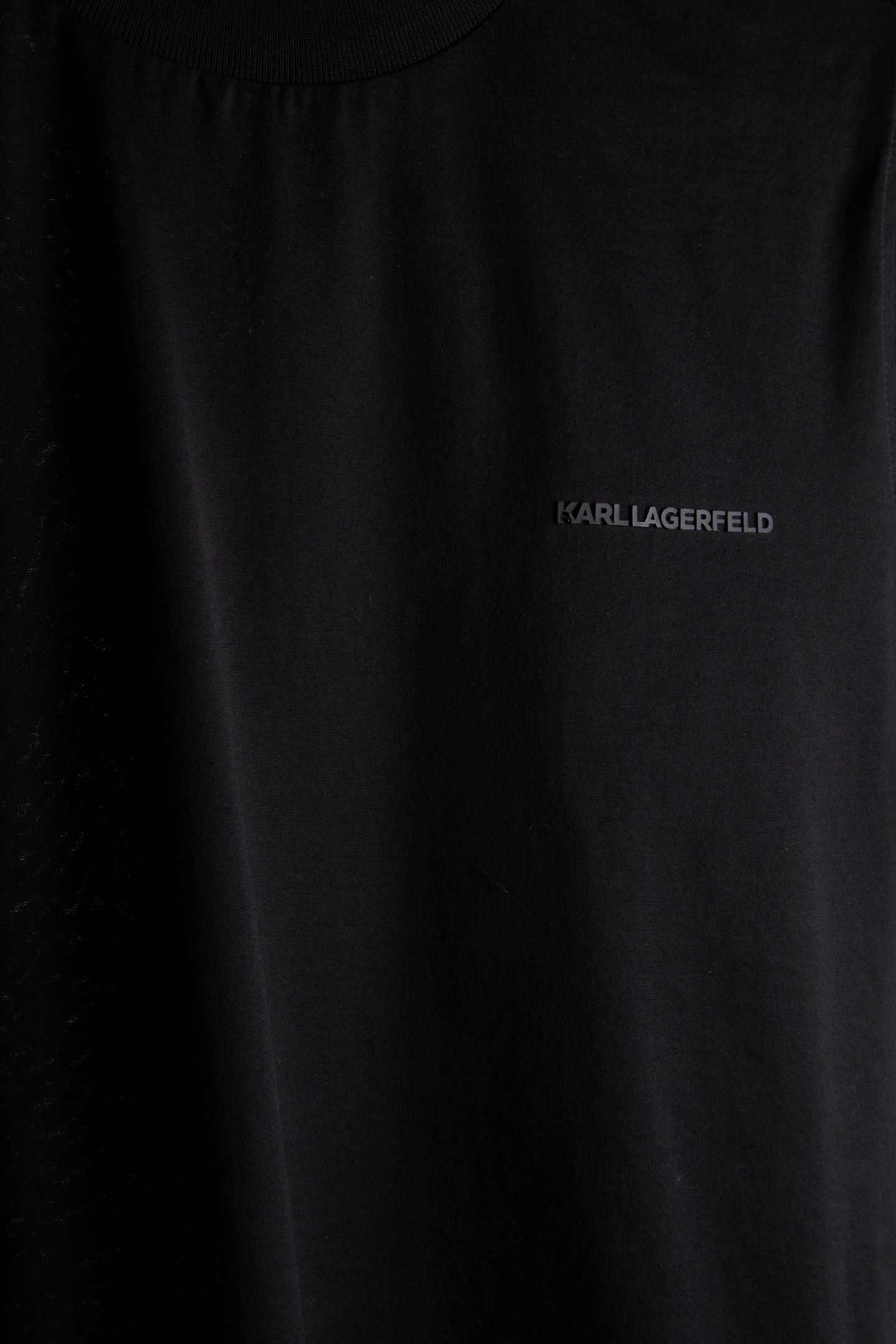 BLACK T-SHIRT CREWNECK 3