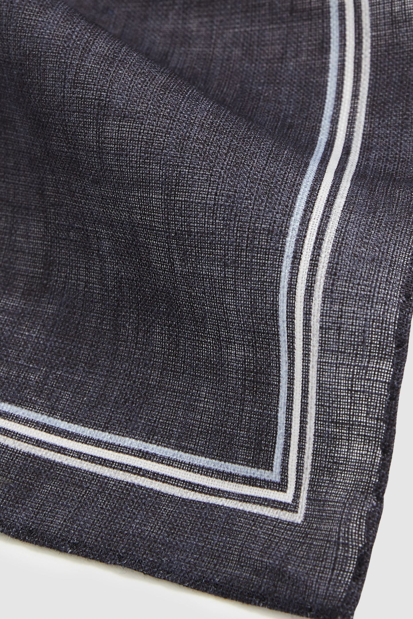 PLAIN LINEN POCKET SQUARE NAVY 4