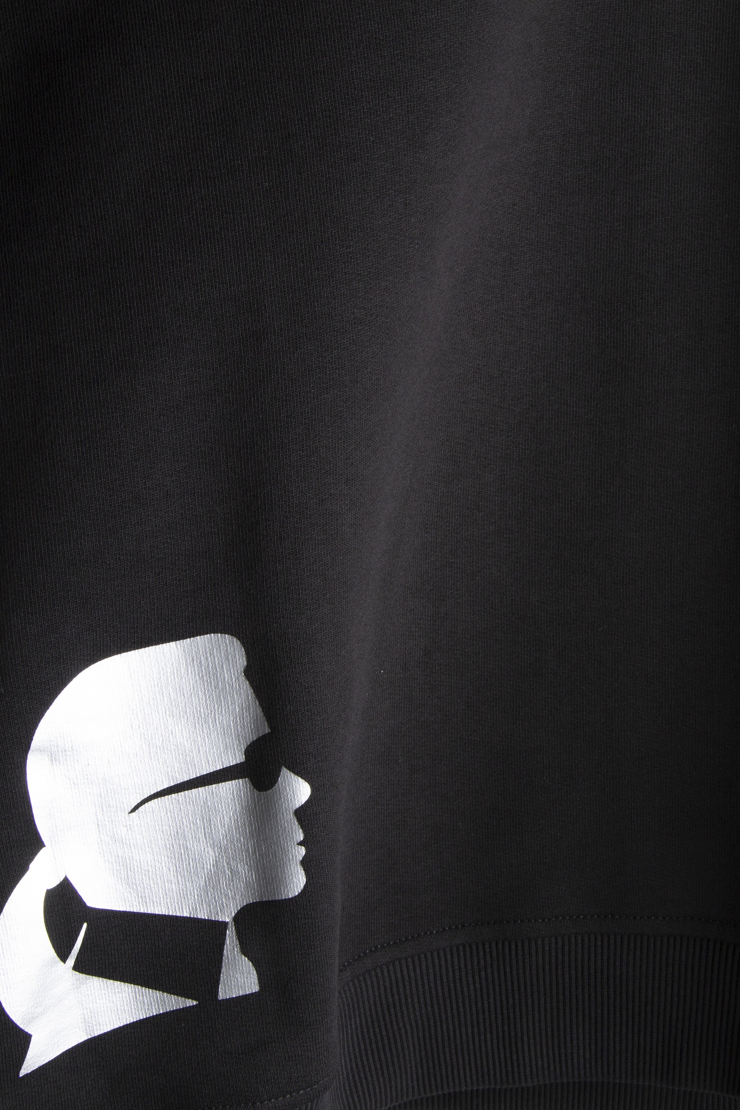 BLACK SWEAT CREWNECK 4