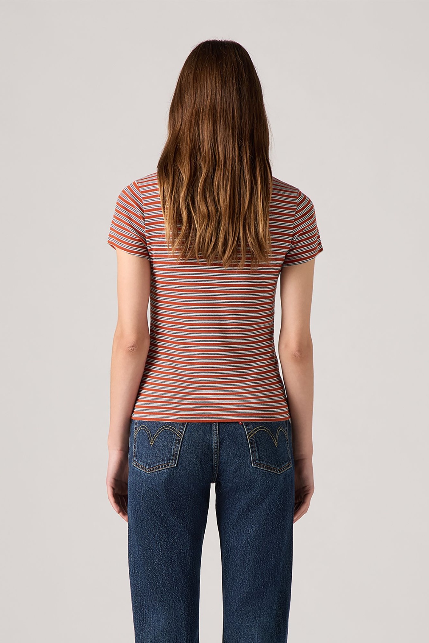 ESSENTIAL HOUSEMARK TEE RED 4