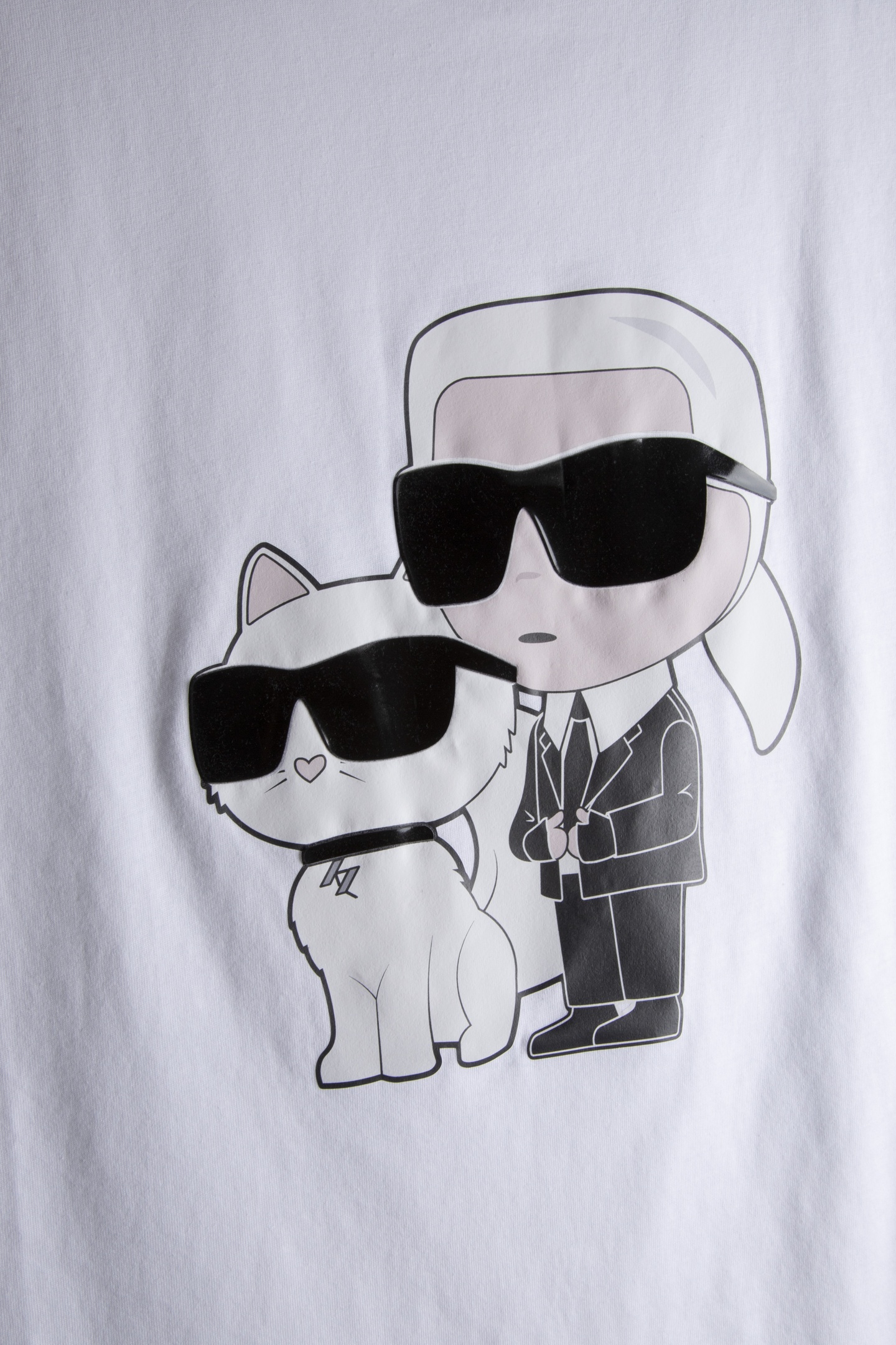 WHITE T-SHIRT CREWNECK 4