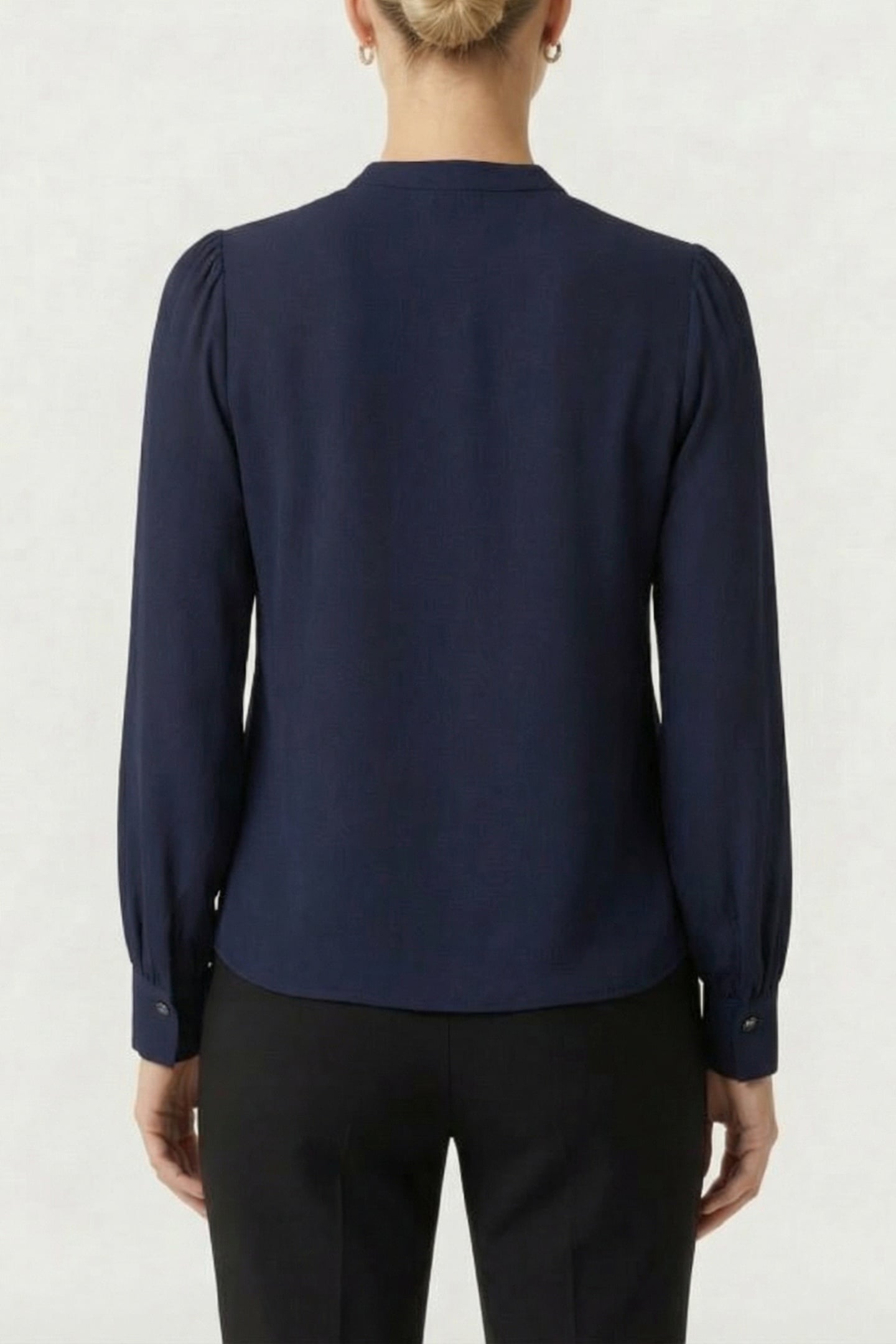 MARCIANO BY GUESS GRETA LS TOP W/ CHAIN NOCTURNAL NAVY 2