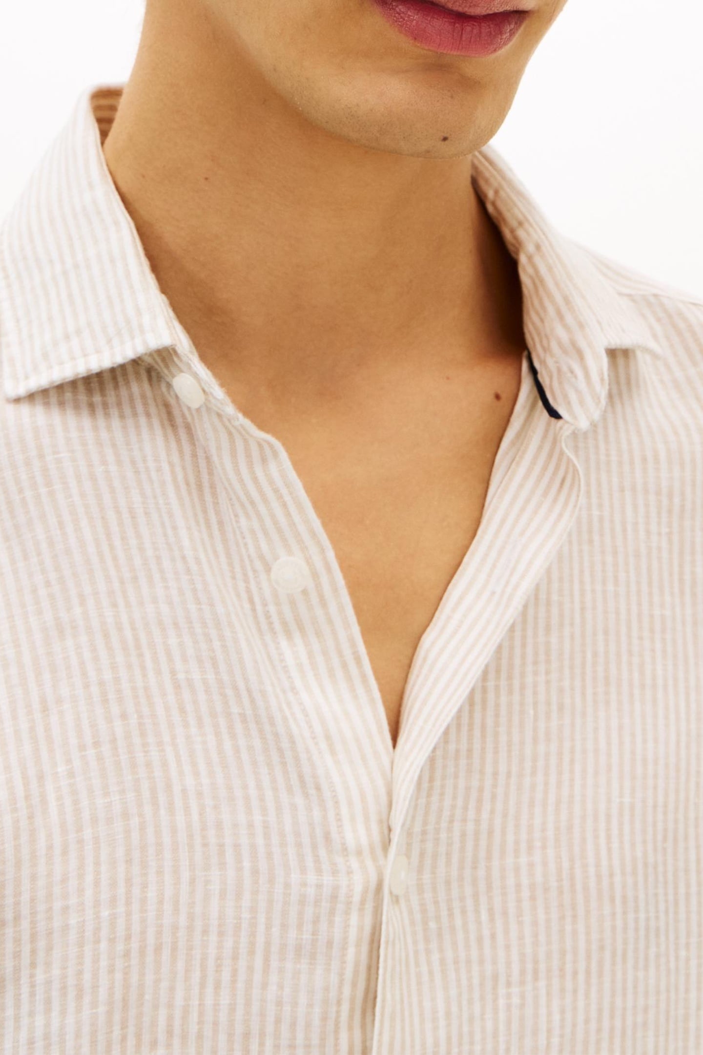 DC LINEN STRIPE SHIRT SANDALWOOD/ECRU 4