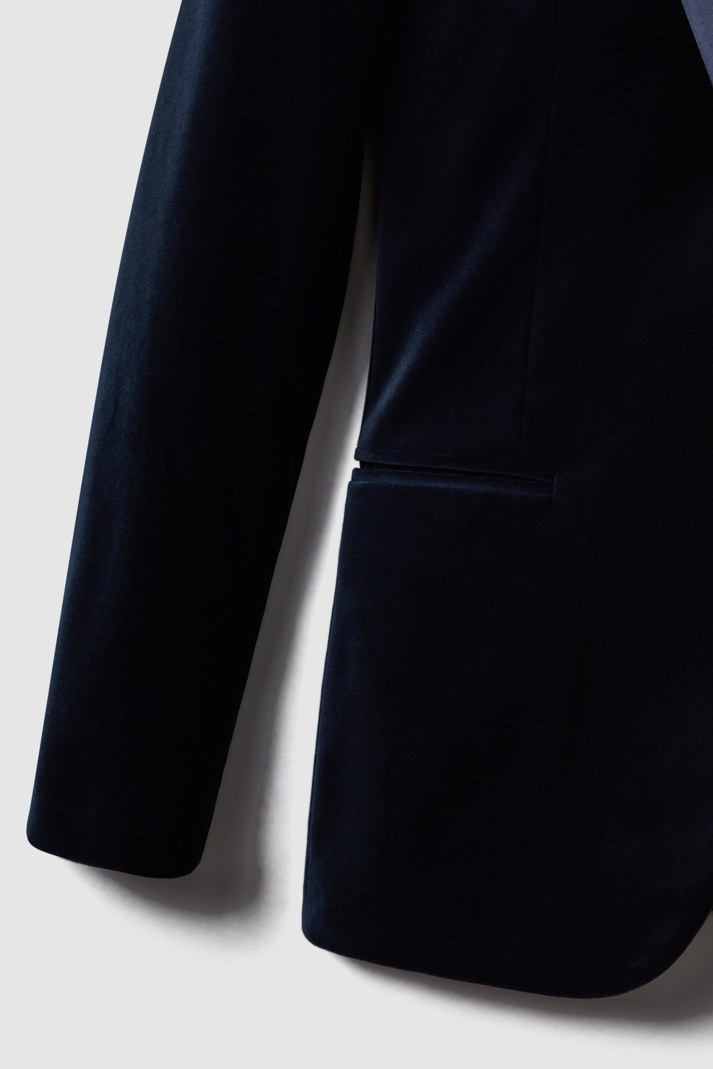 SB 2B NOTCH VELVET BLAZER NAVY 6