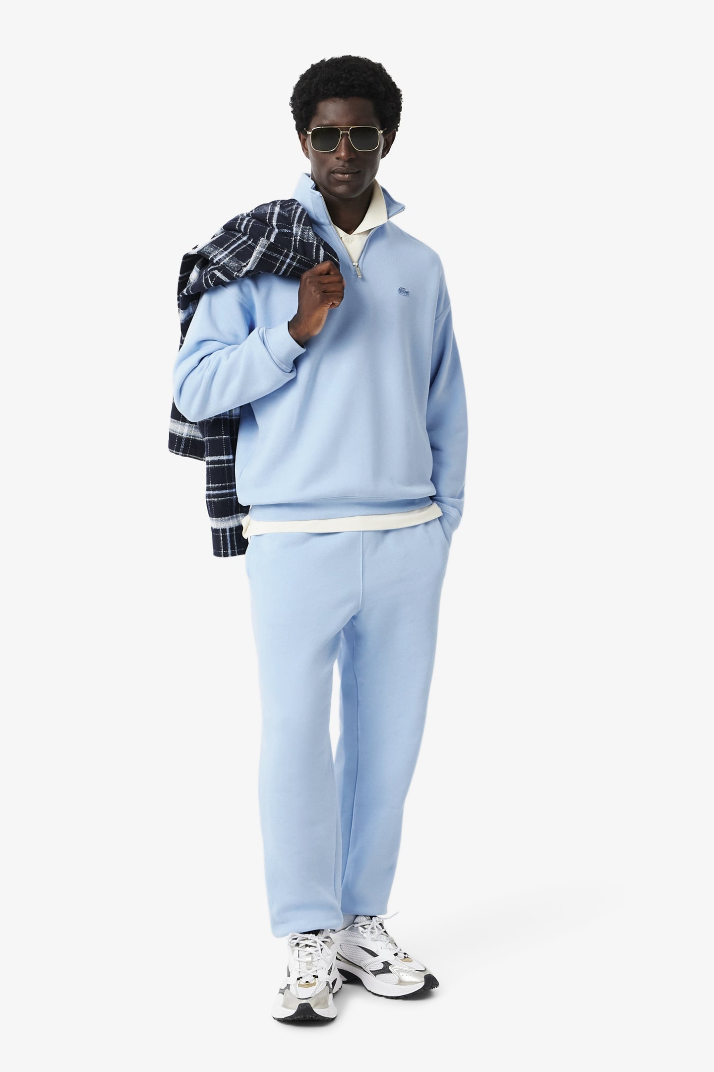 UNISEX SWEATSHIRT OVERVIEW 2