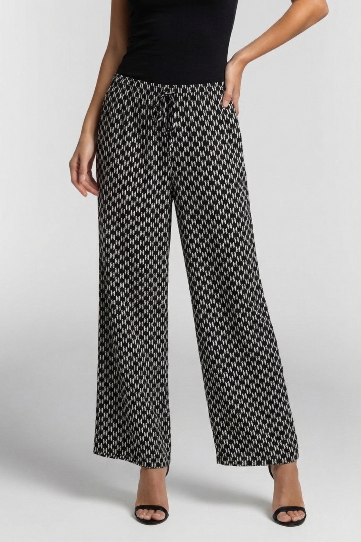 KL MONOGRAM BLACK/WHITE MONOGRAM BEACH PANTS 1