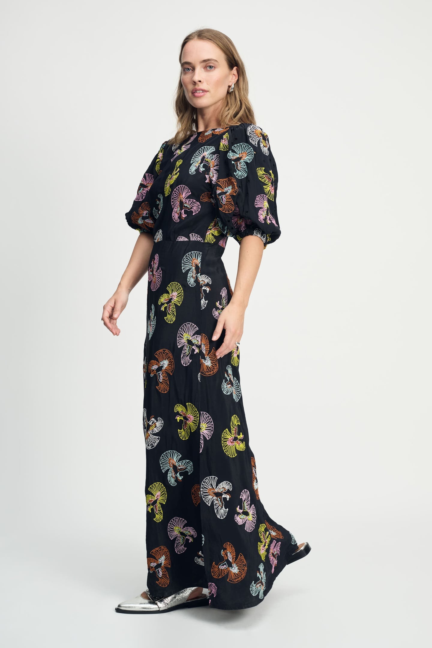 DRESS - EMBROIDERY SKY BLACK 3