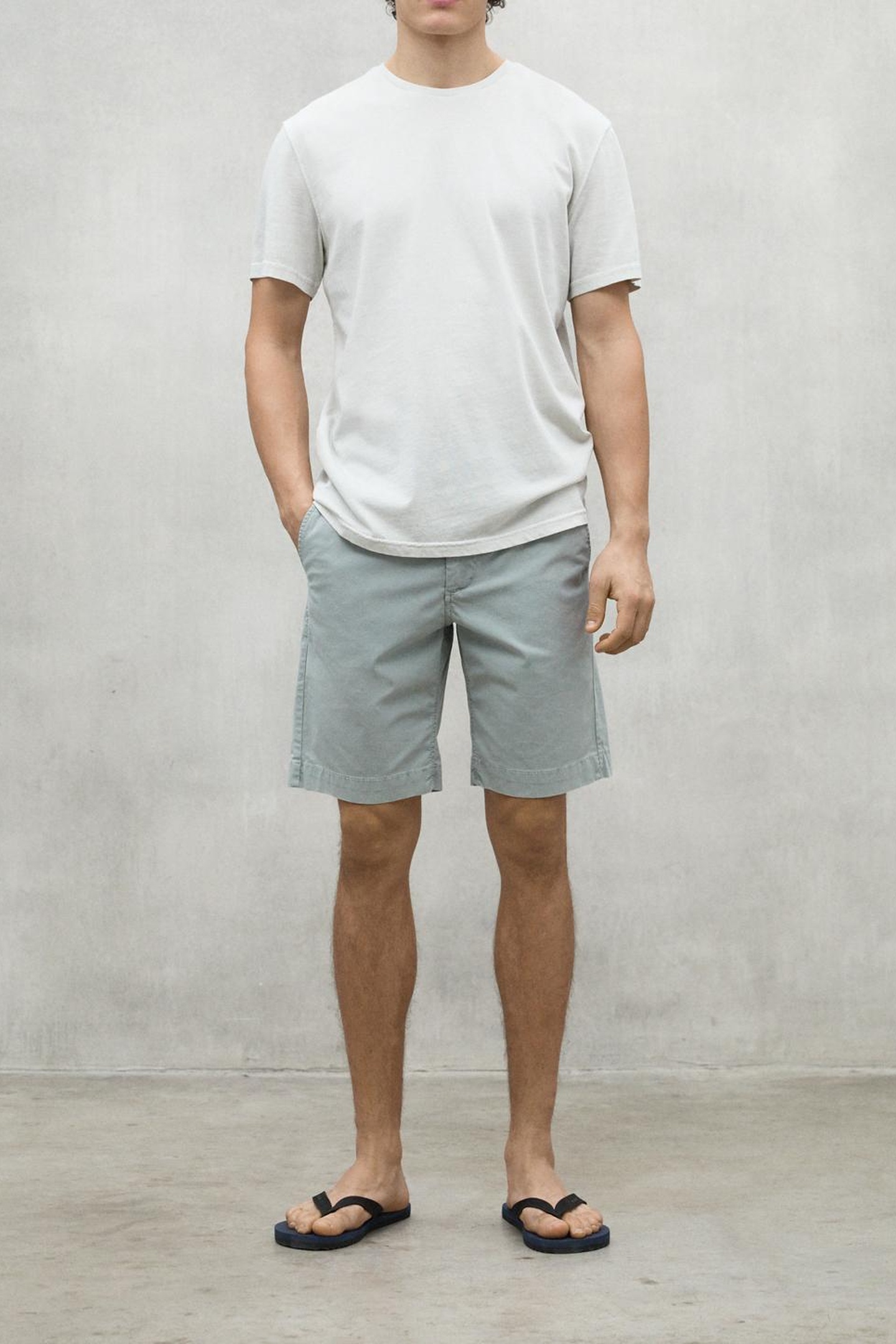 NOWALF T-SHIRT LIGHT GREY 2