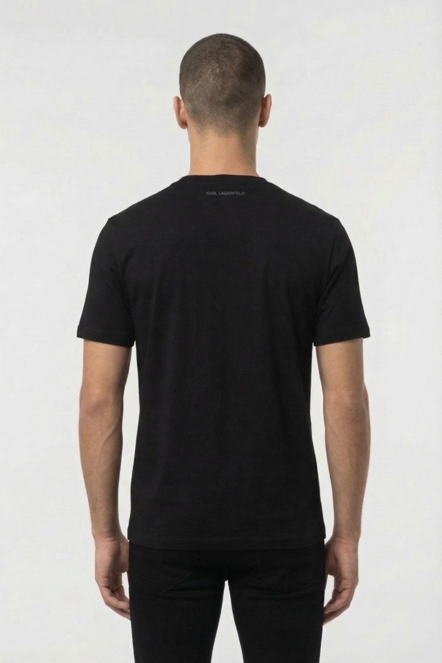 BLACK T-SHIRT CREWNECK 2