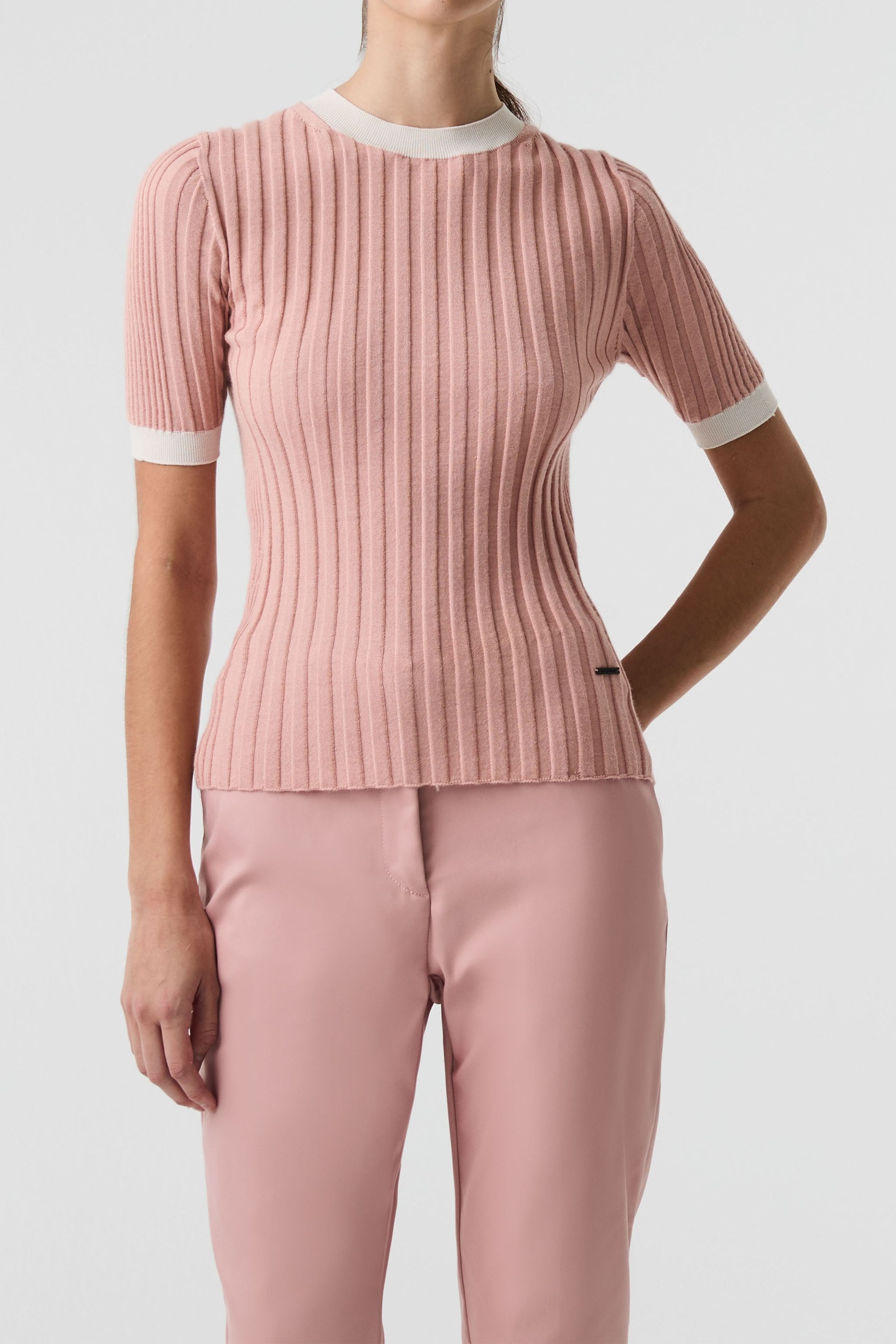 FONELE V1.Y9.01 FLAT-KNIT-SHIRT PINK MIST/CHALK 1