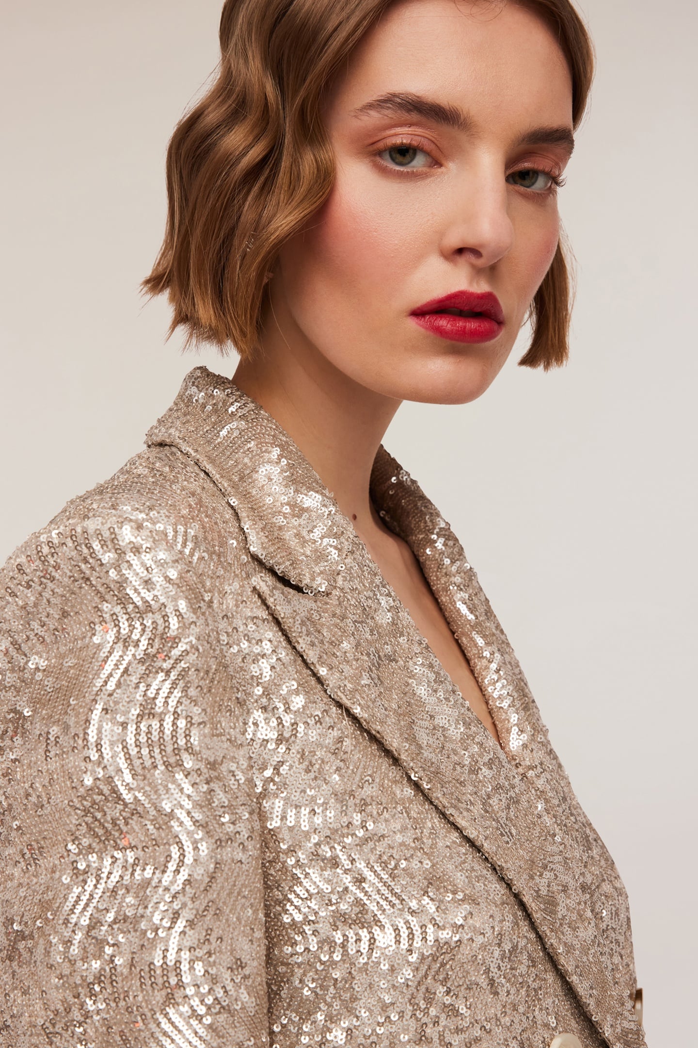 FULL SEQUINED OVER SIZED BLAZER BEIGE 4