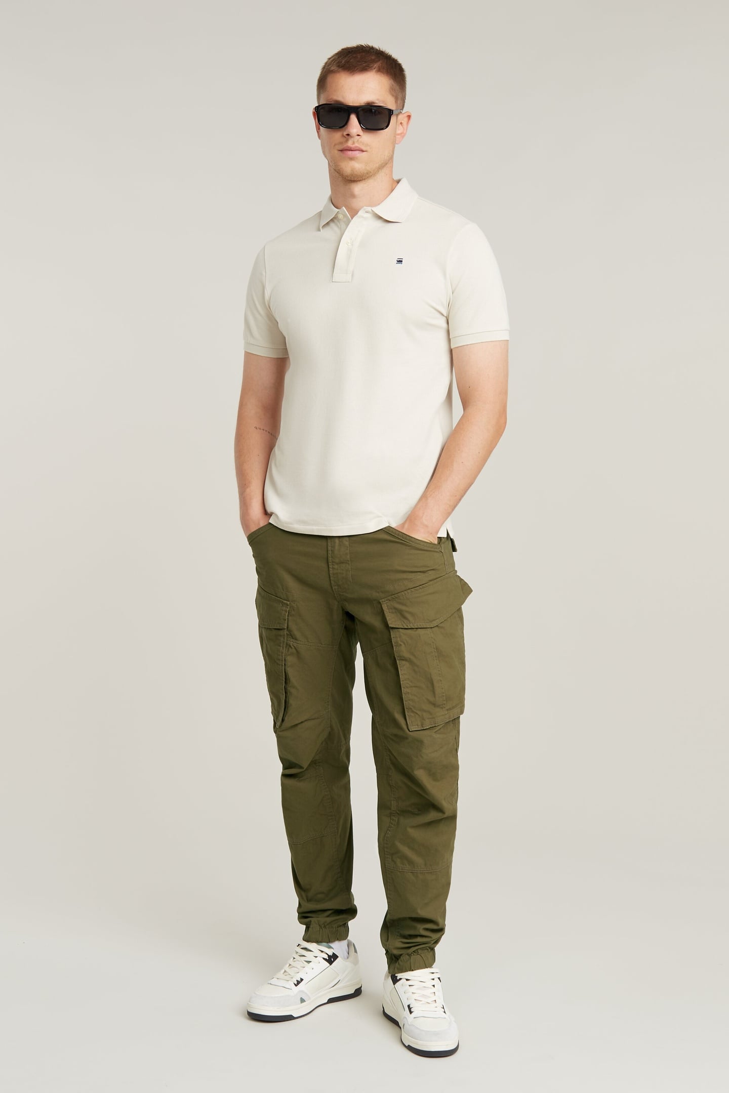 CARGO 3D REGULAR TAPERED CUFFED PANTS DARK OLIVE 1