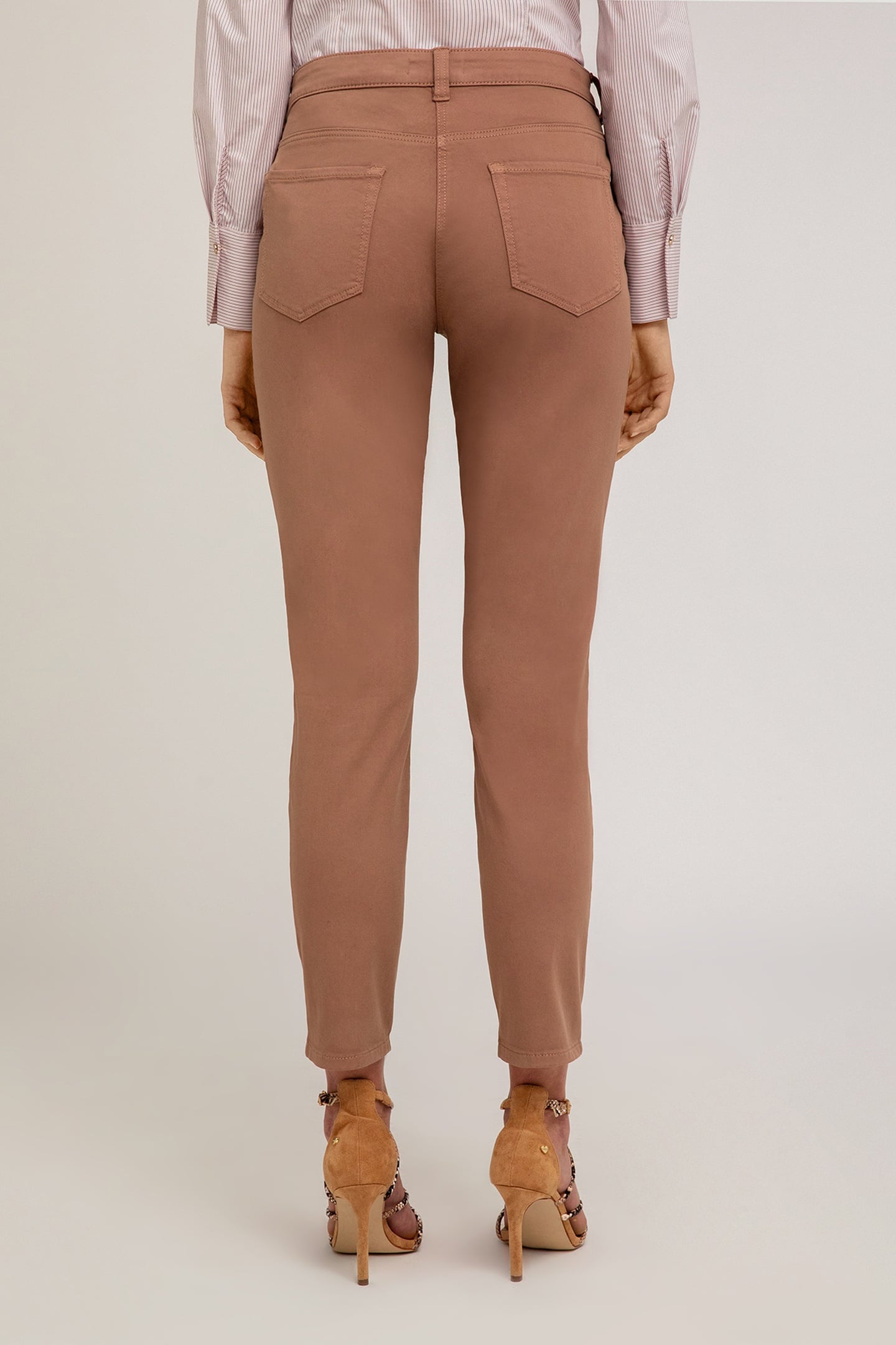 REGULAR TROUSERS WITH METAL BUTTONS BROWN 3