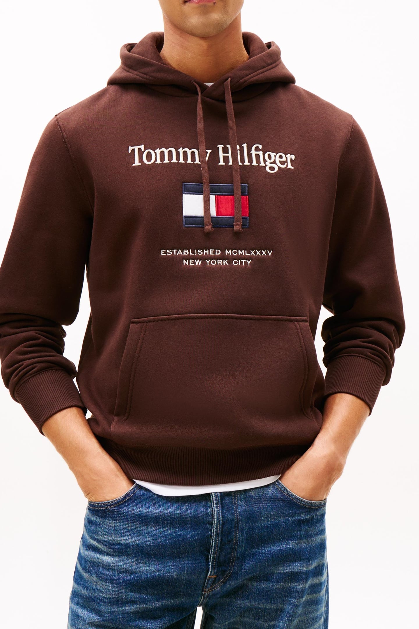 TOMMY EMBRO FLAG HOODIE CHOCOLATE 1