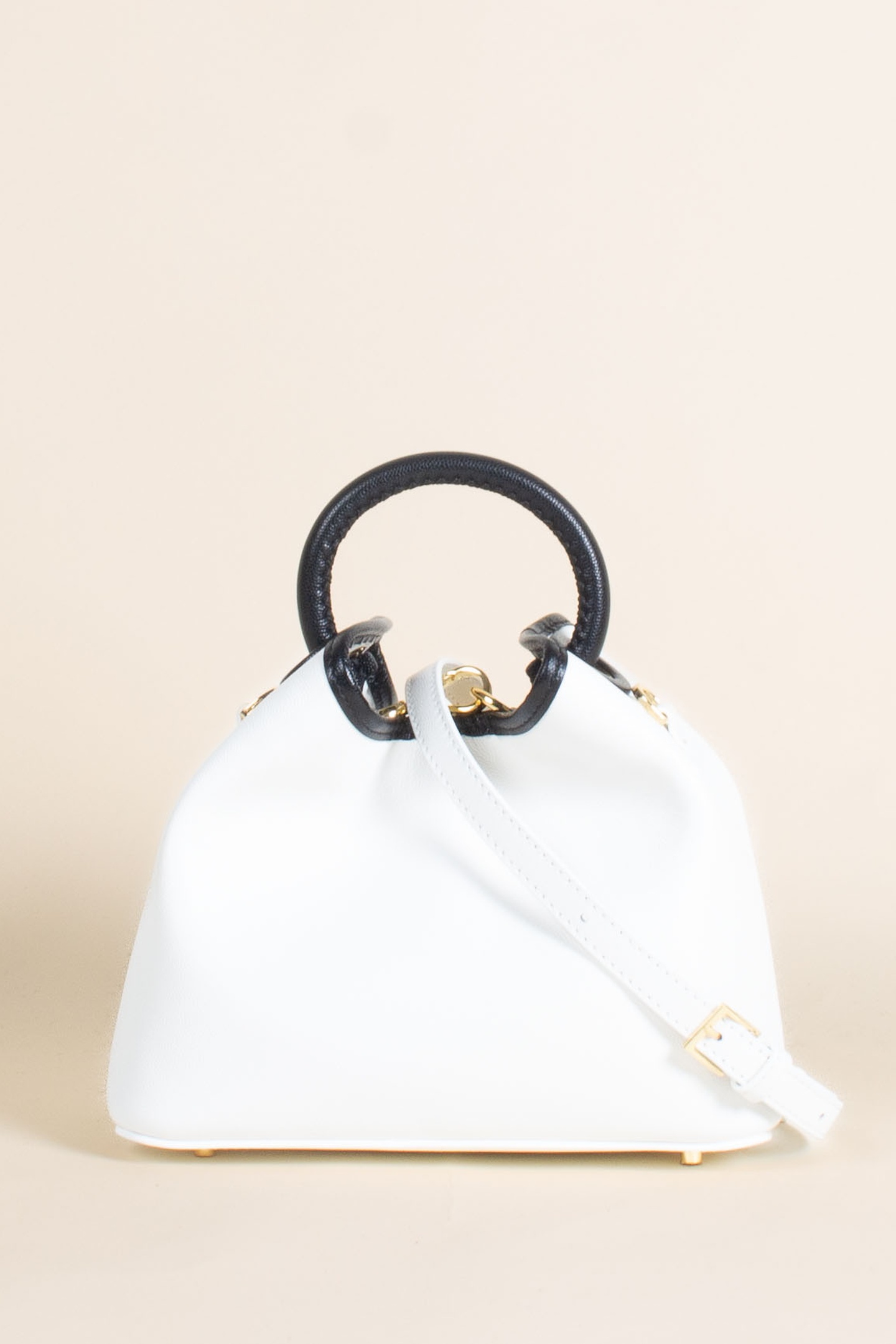 BAOZI CAVIAR WHITE/BLACK 2