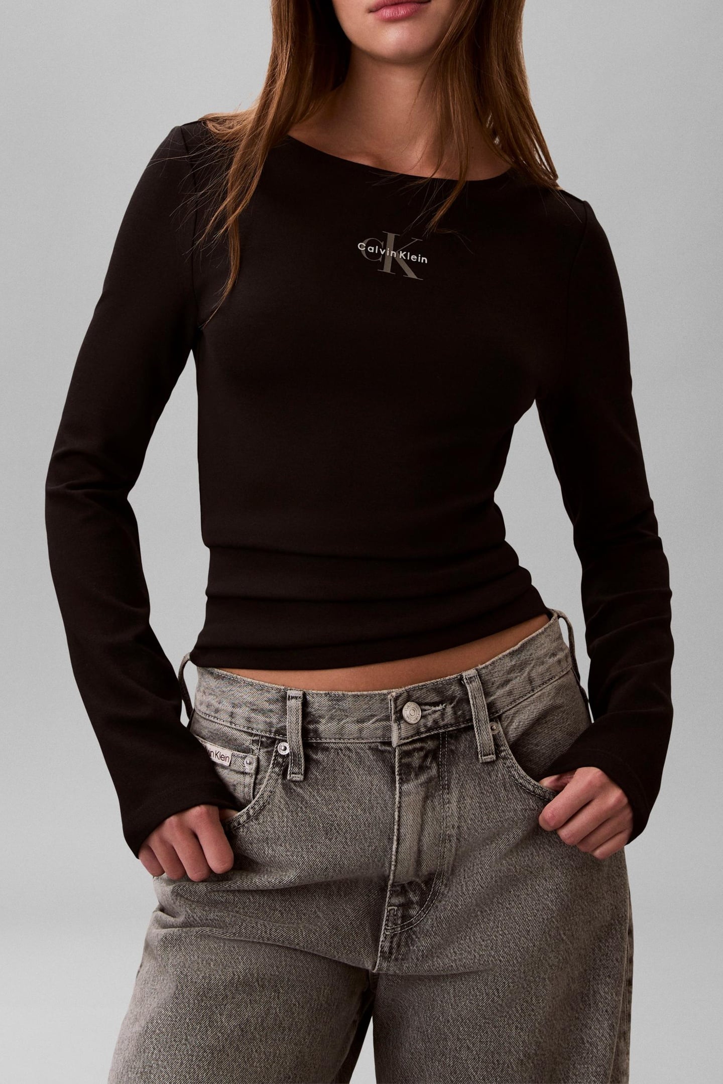 LS SCOOP MONOLOGO BLOUSE BLACK 1