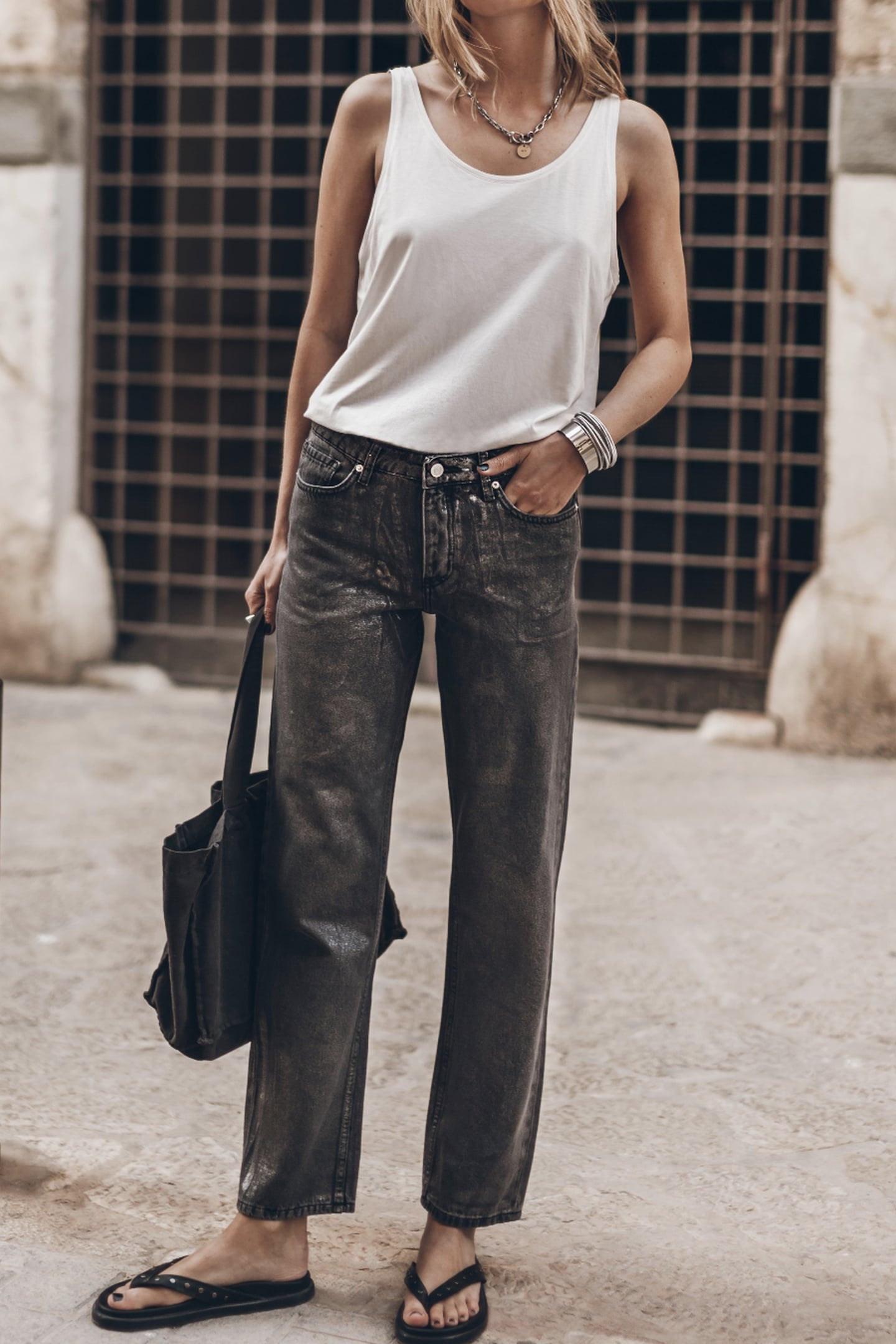 THE BLACK SHIMMER STRAIGHT JEANS 1