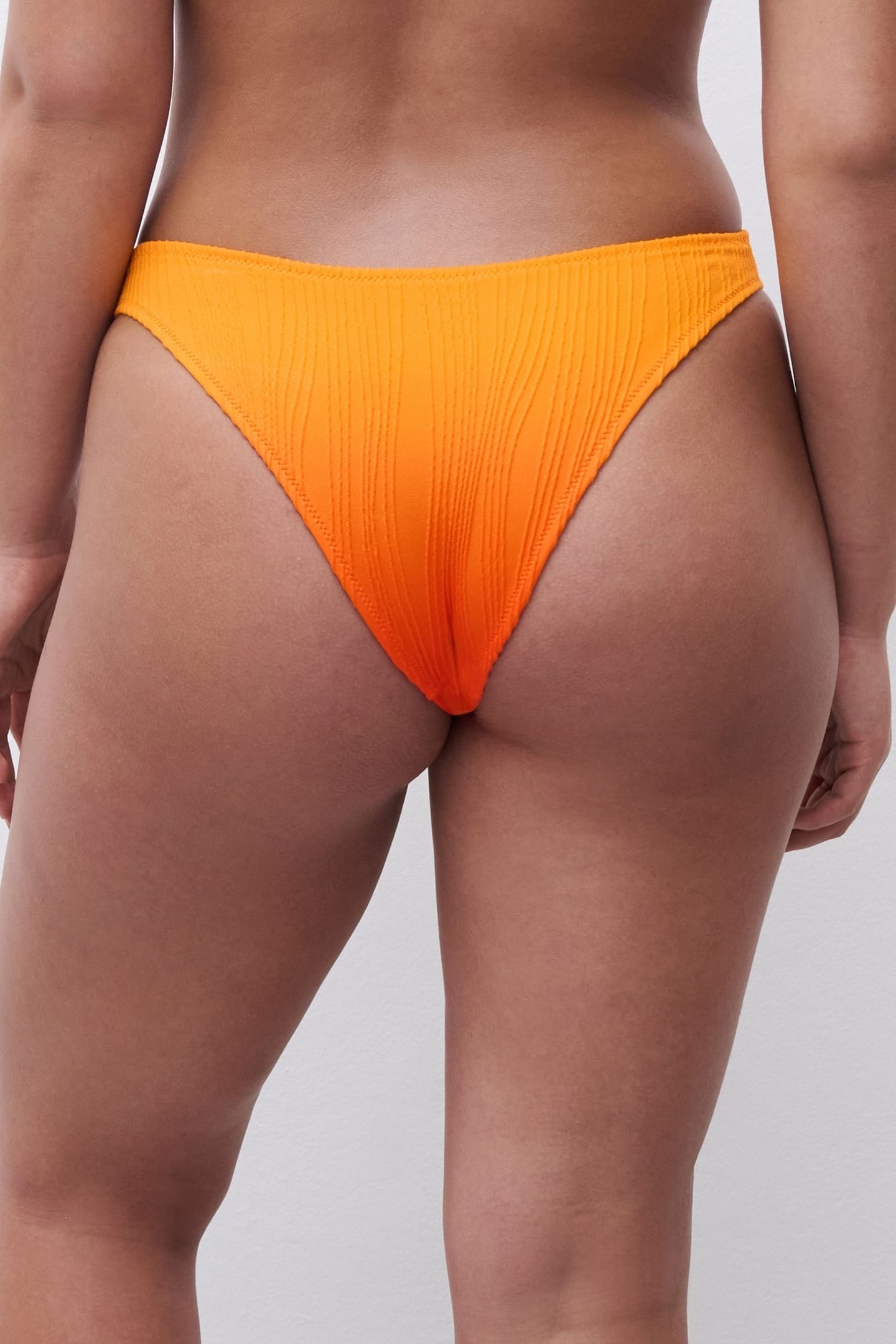 SW BO. TANGA STD STD W. SUNRISE TIE & DYE 2