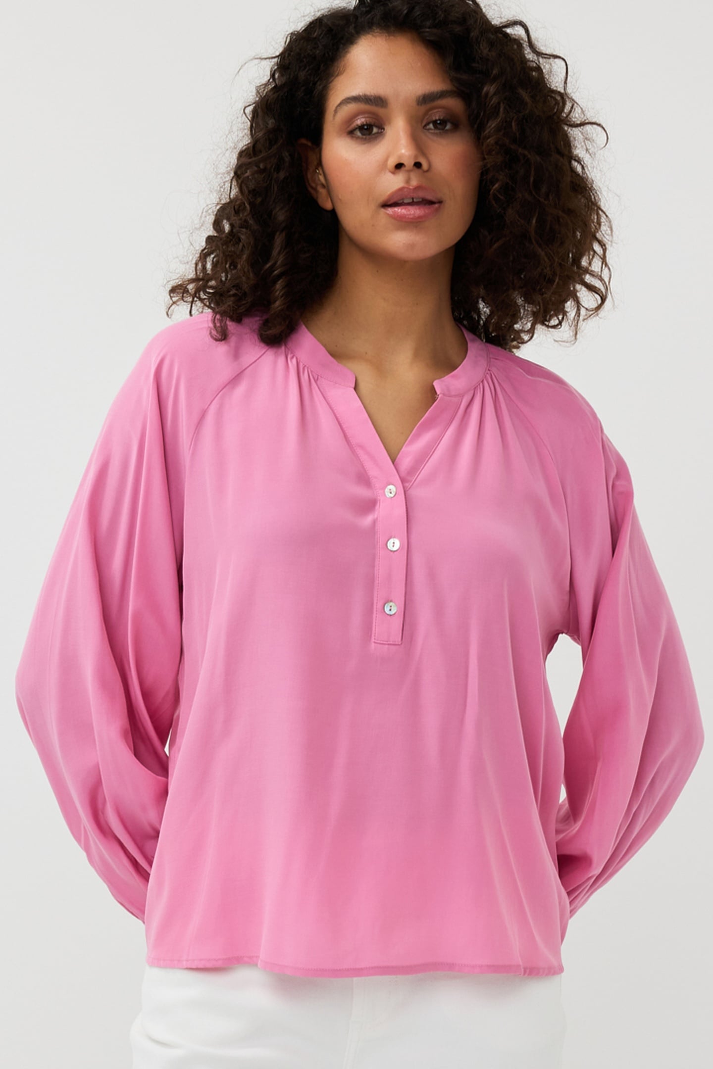 EsQualo Blouse R-neck Raglan Rose Maat: 36 | Longsleeves Outlet | Dames | Roze