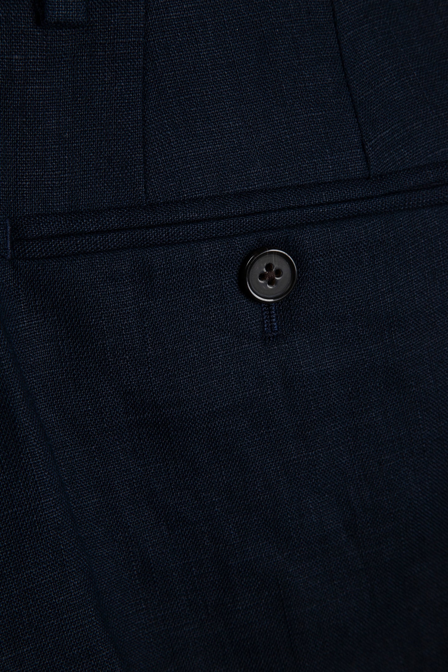 LINEN SHORT NAVY 4