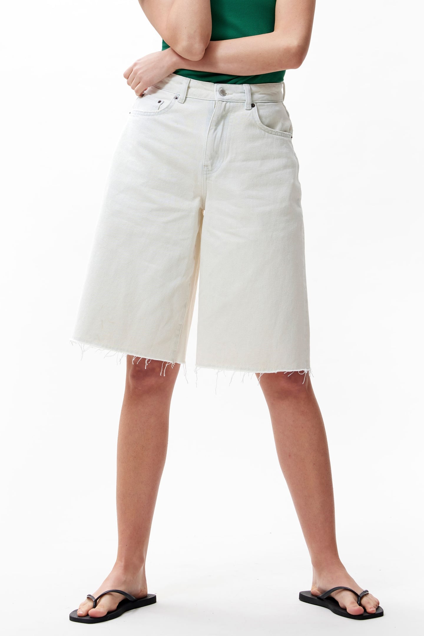 LOOSE FIT BLEACHED JORTS BONE 2