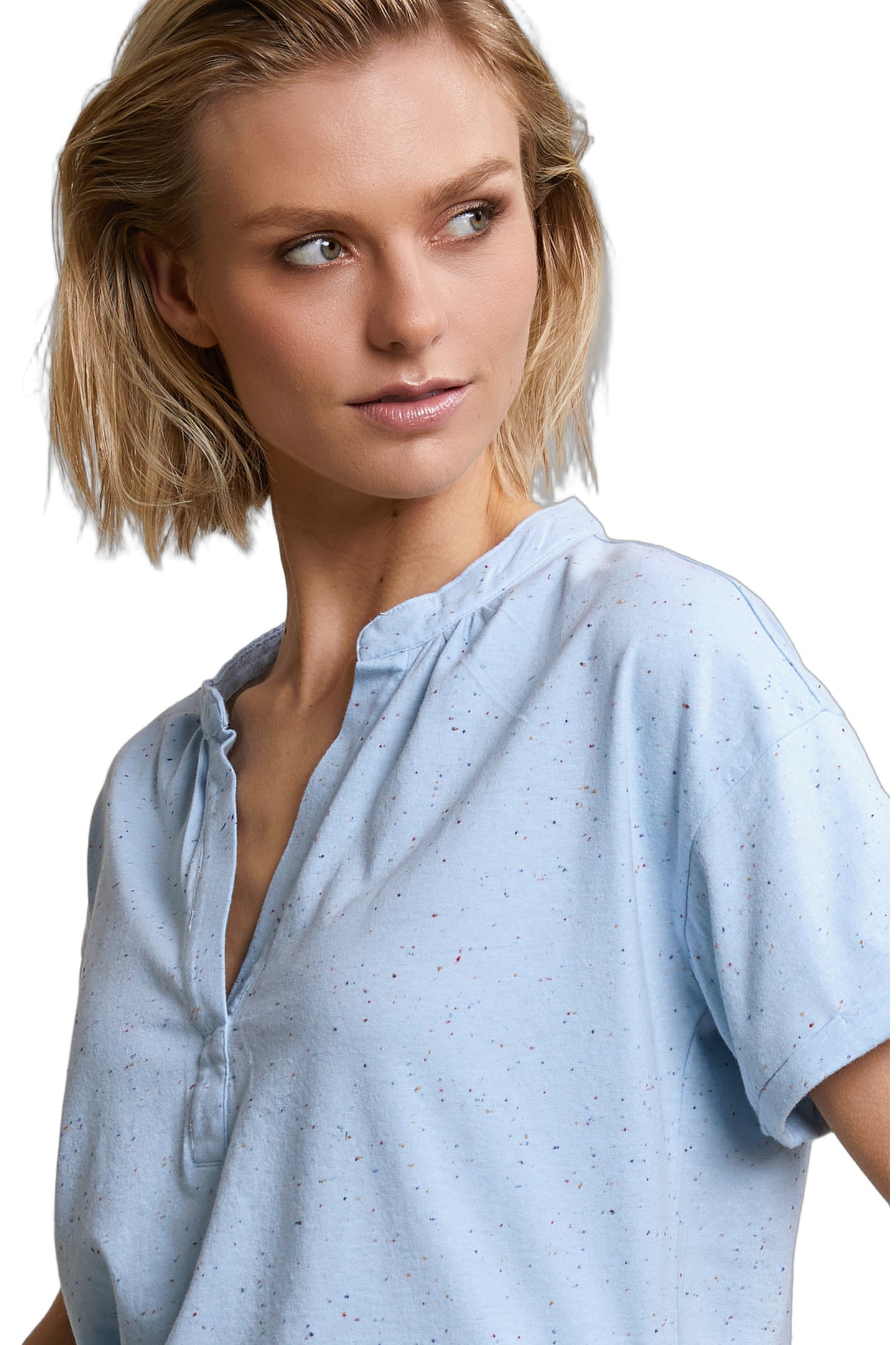 BLUE DOTTED V-NECK T-SHIRT 3