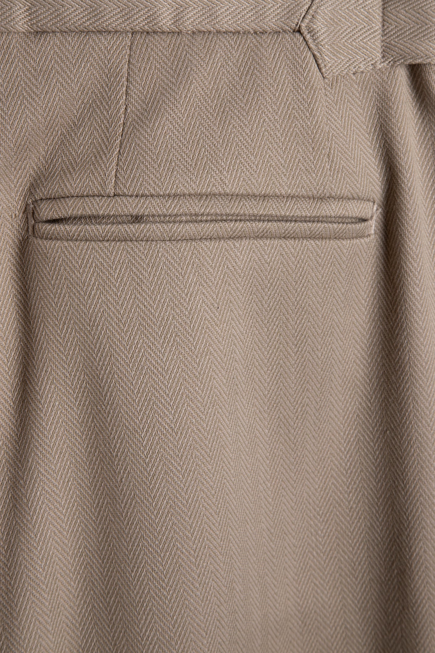 PLEAT FRONT RELAXED TROUSER TAUPE 4