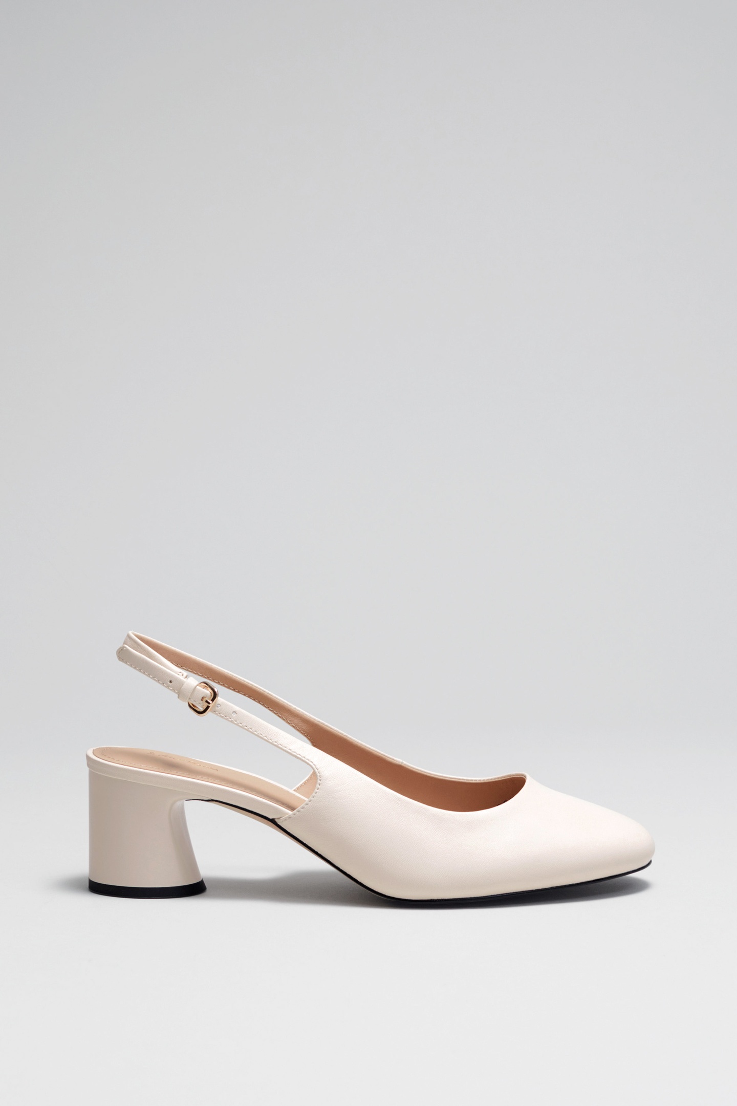 HASEL BLOCK HEEL PUMP WHITE 1