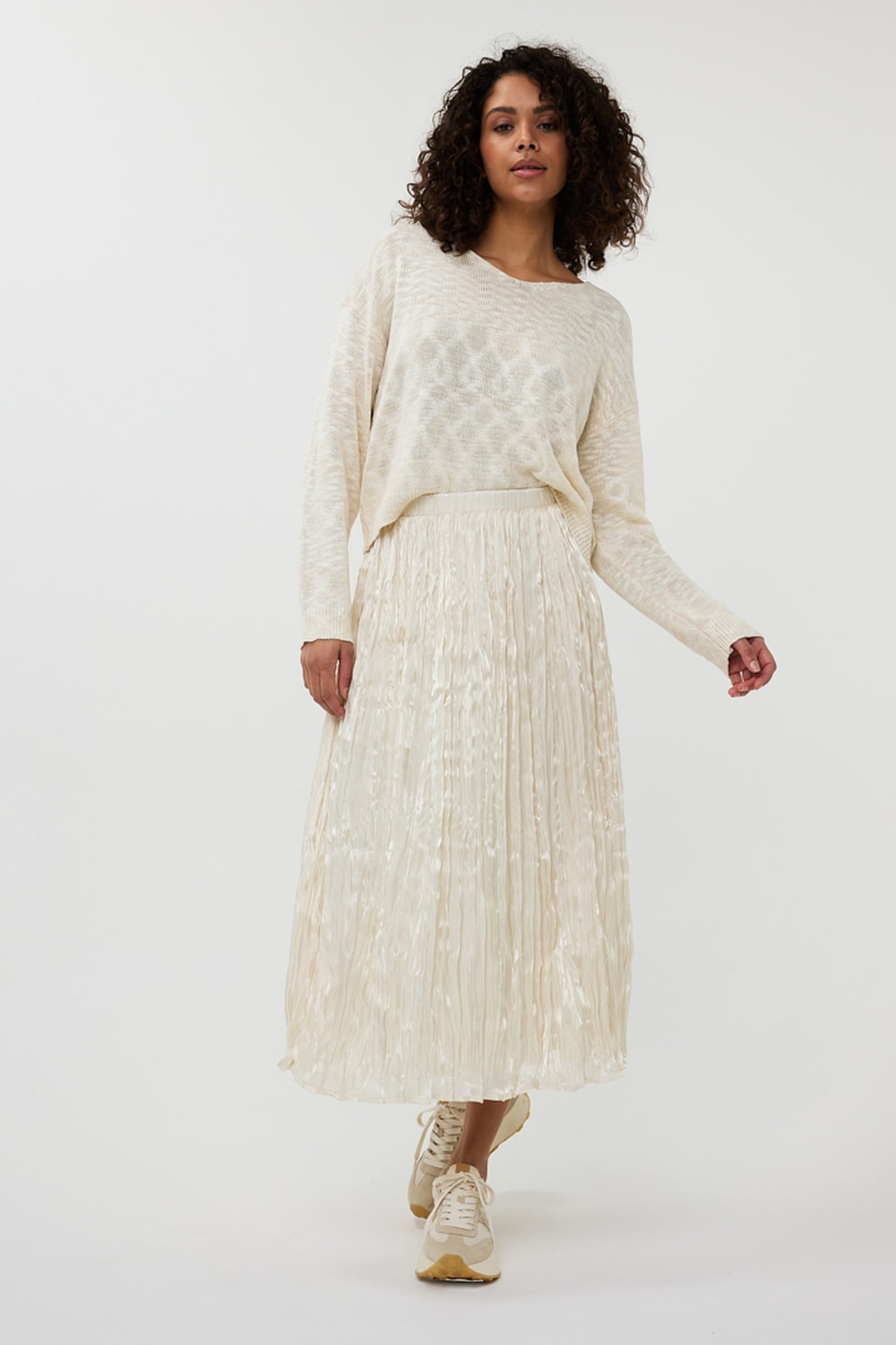 EsQualo Skirt Plisse Changeant Off White Maat: 44 | Maxi Rokken Outlet | Dames | Wit