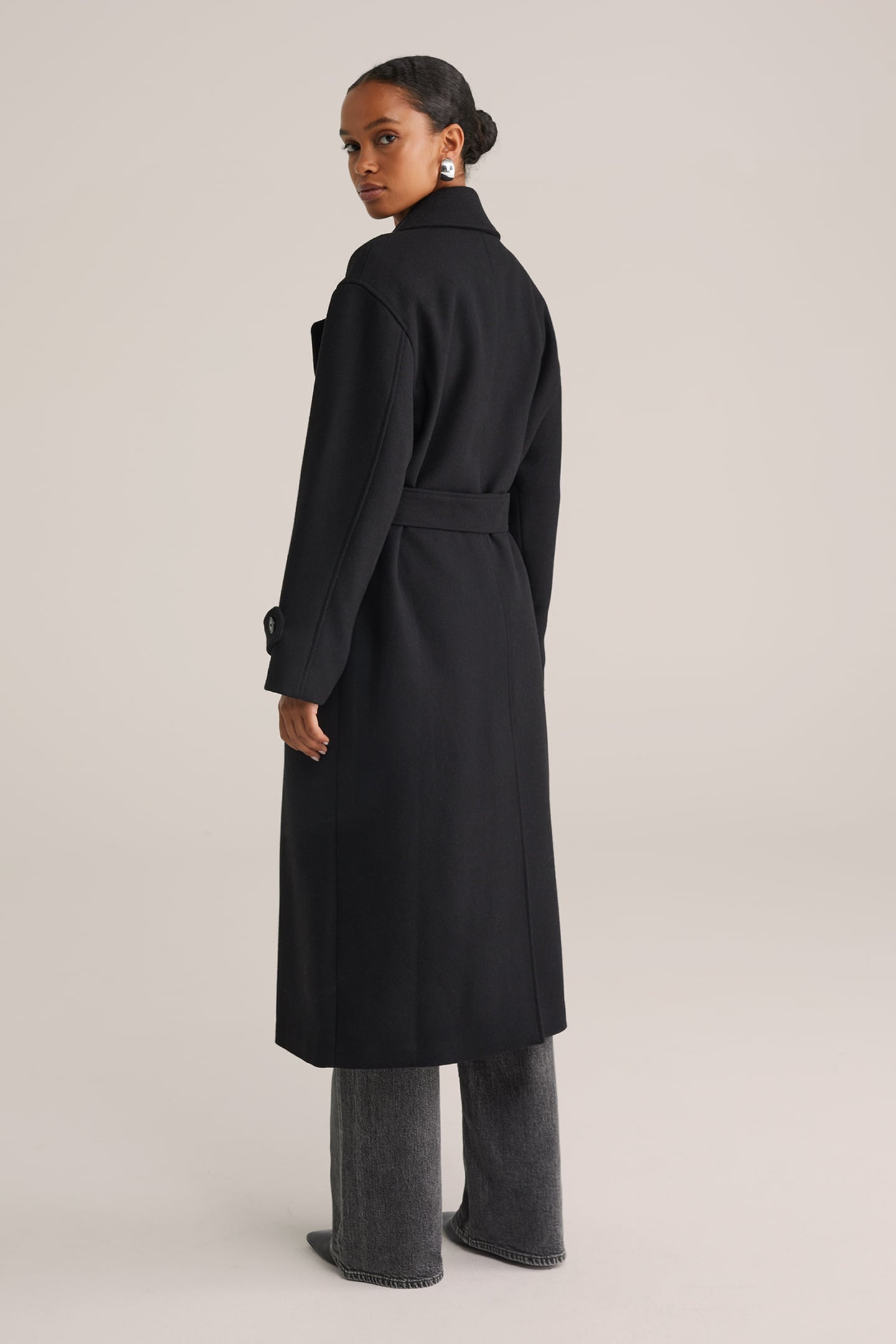 COAT BLACK 3