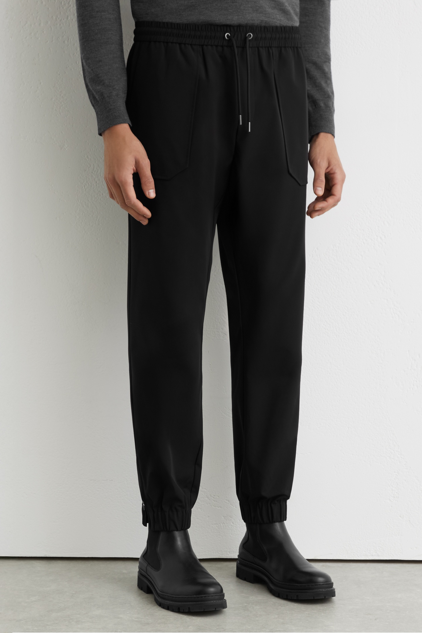 Reiss Technical Cuffed Trouser Black Maat: W36 | Joggingbroeken Outlet | Heren | Zwart