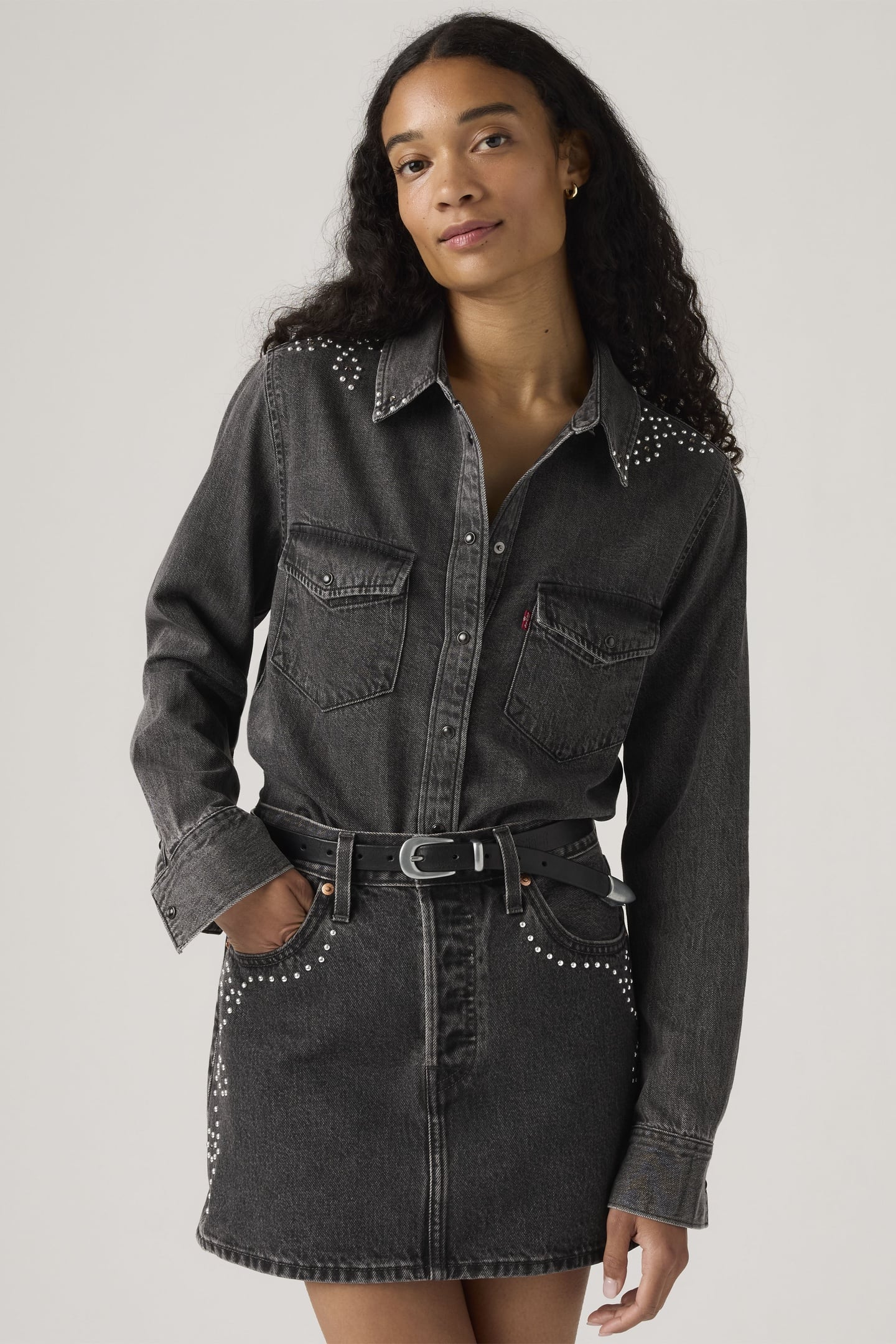 Levi's Iconic Western Shirt Maat: M | Longsleeves Outlet | Dames | Grijs