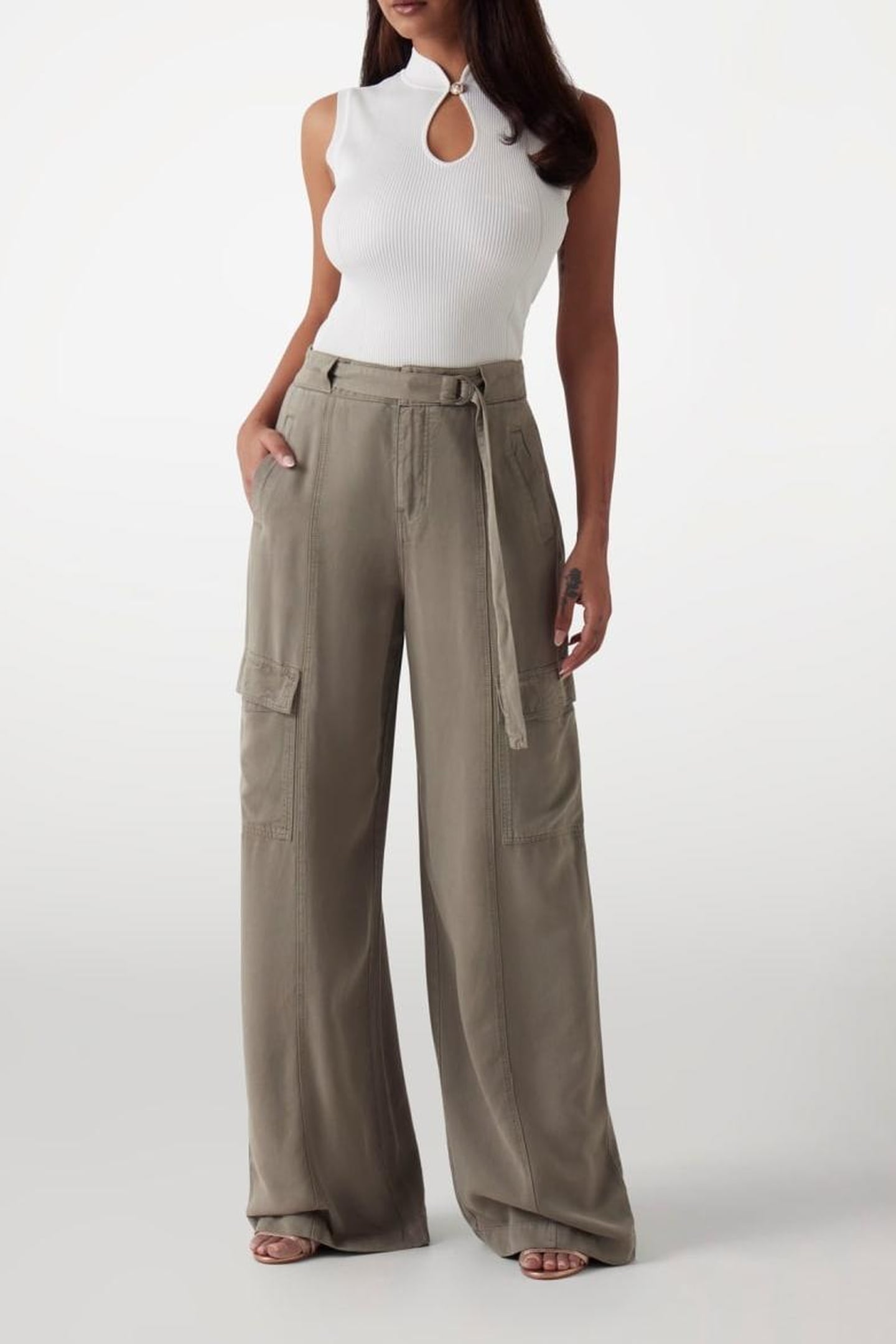 GUESS ECO AGATHA CARGO MOSSY GREEN 4