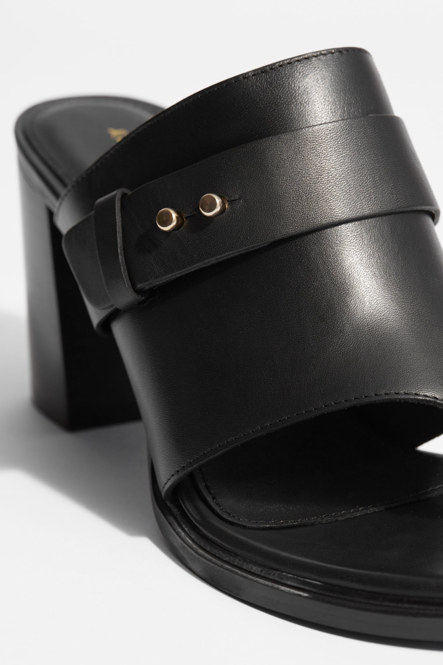 AMIE SANDALETTE BLACK 4