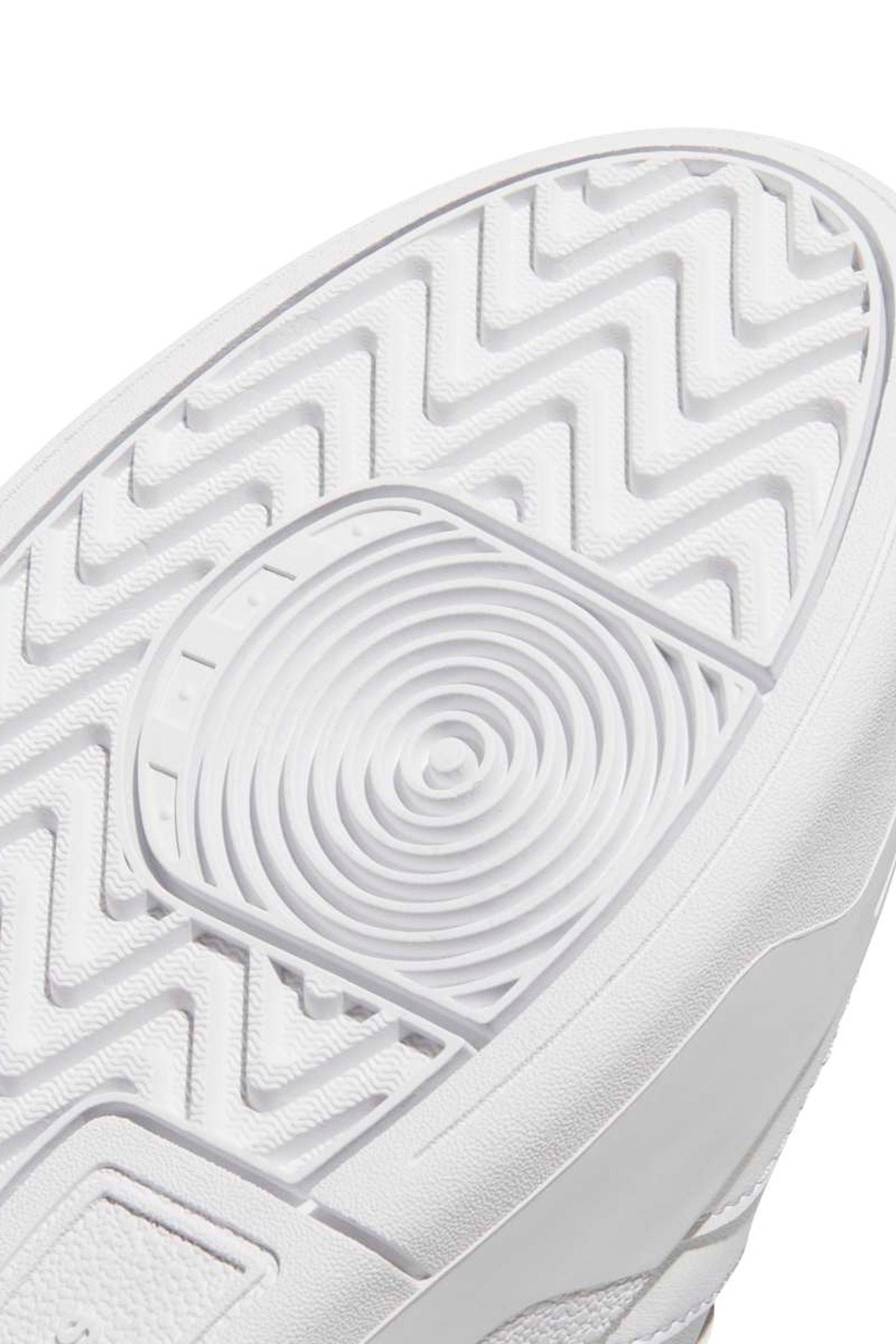 SPORTSWEAR TURNAROUND SHOES 7