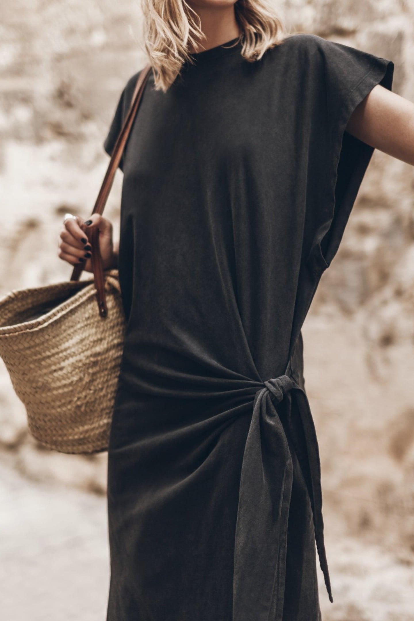 THE DARK KNOTTED BATWING DRESS BLACK 3