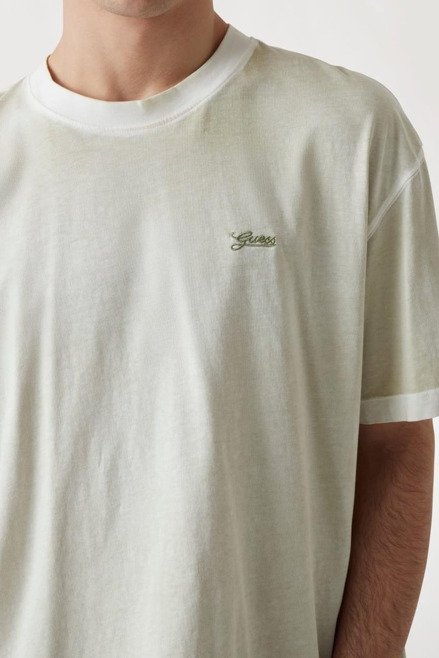 GUESS ECO SS CN INSIDE SPRAY T VETIVER LEAF 9