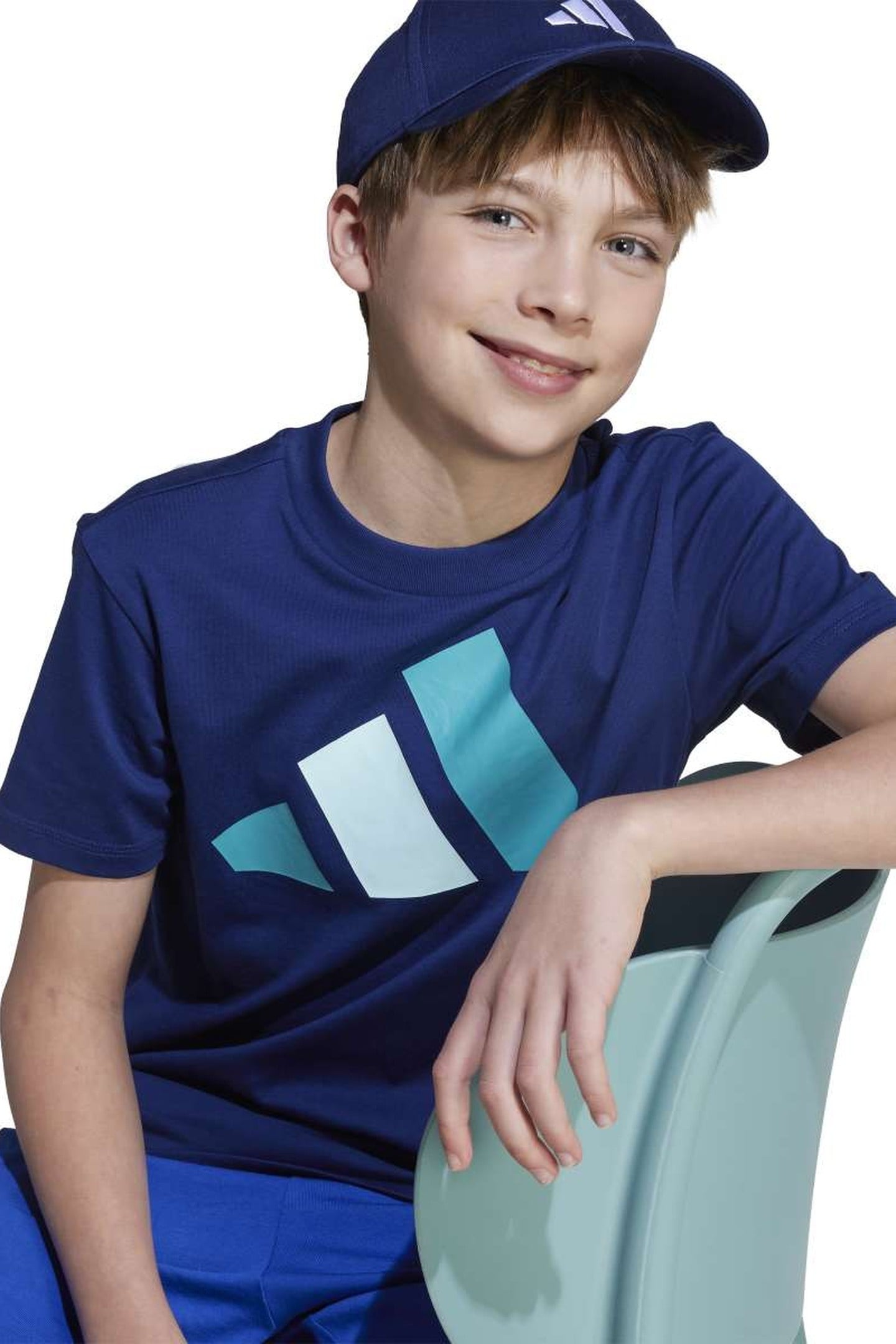 SPORTSWEAR ESSENTIALS T-SHIRT KIDS 6