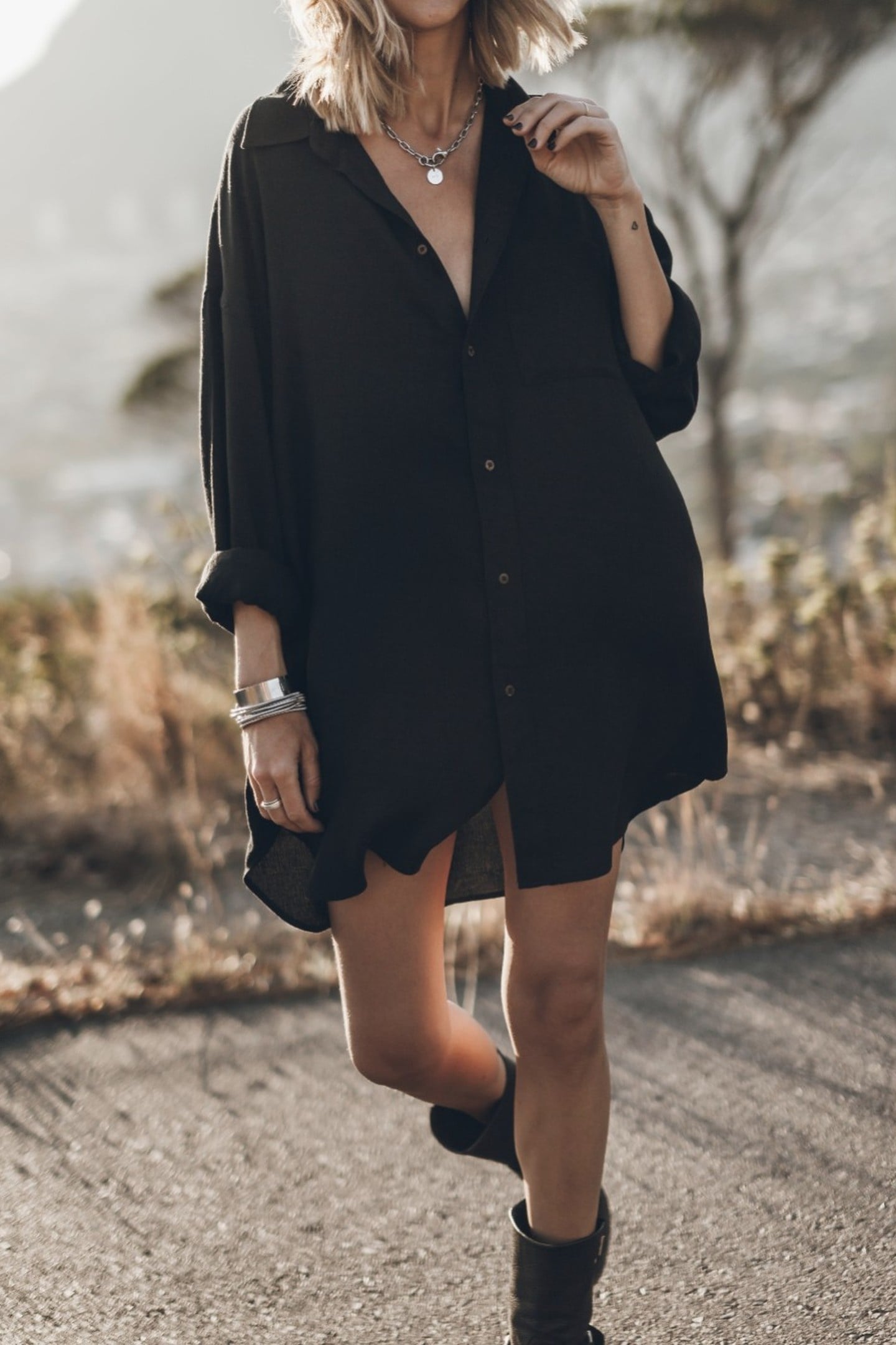 THE BLACK FLOWY SHIRT DRESS BLACK 2