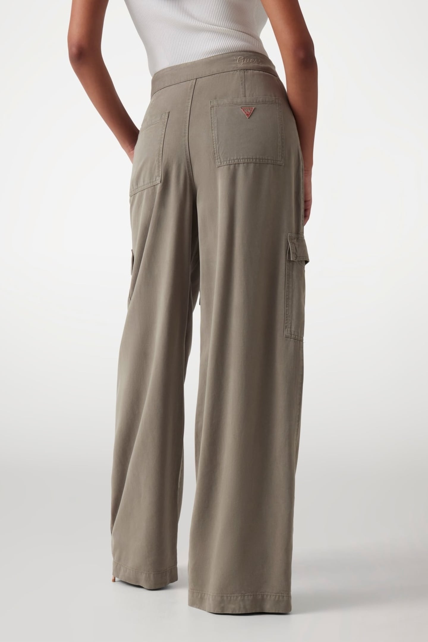 GUESS ECO AGATHA CARGO MOSSY GREEN 2