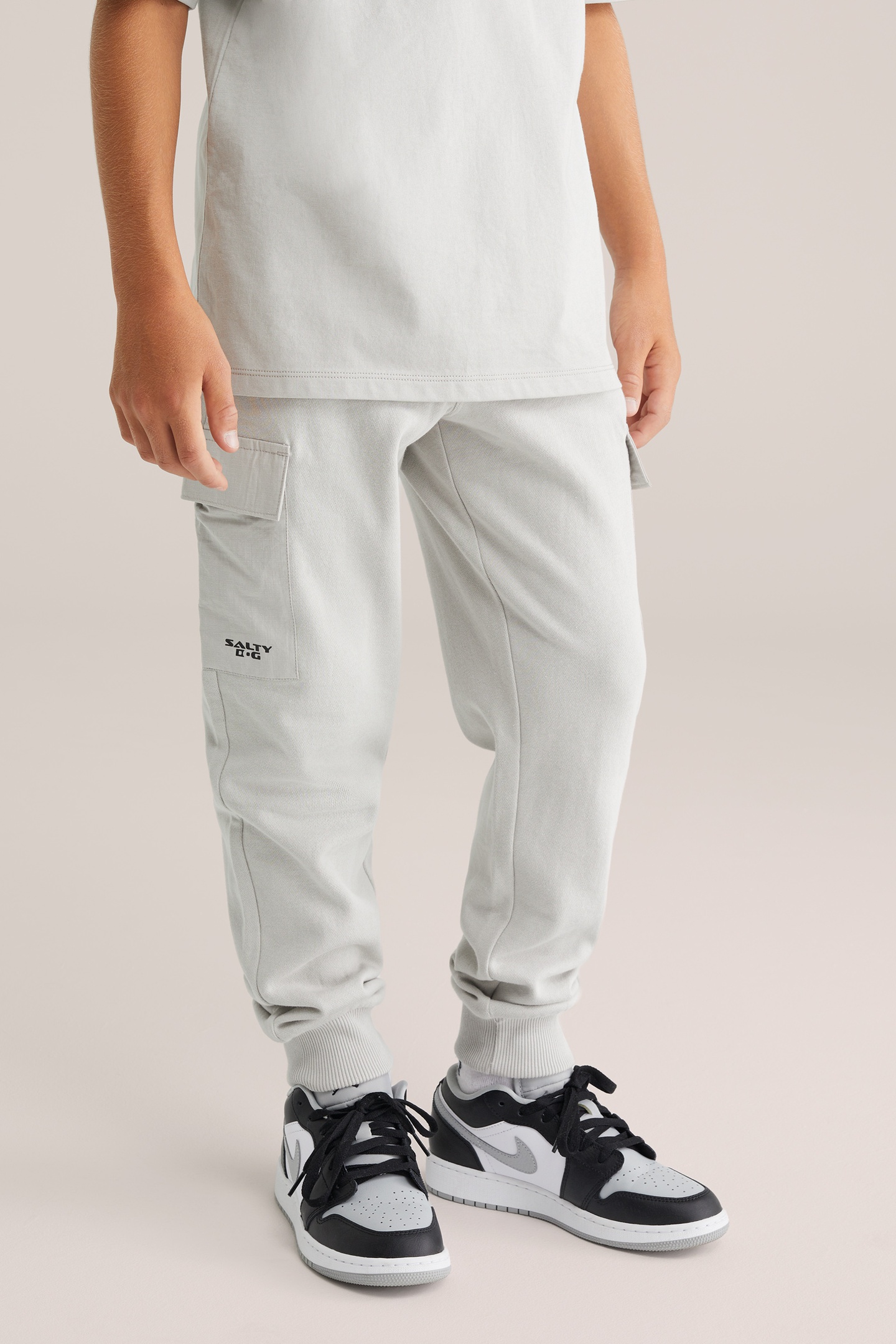 JOGGING PANTS LIGHT GREY 2