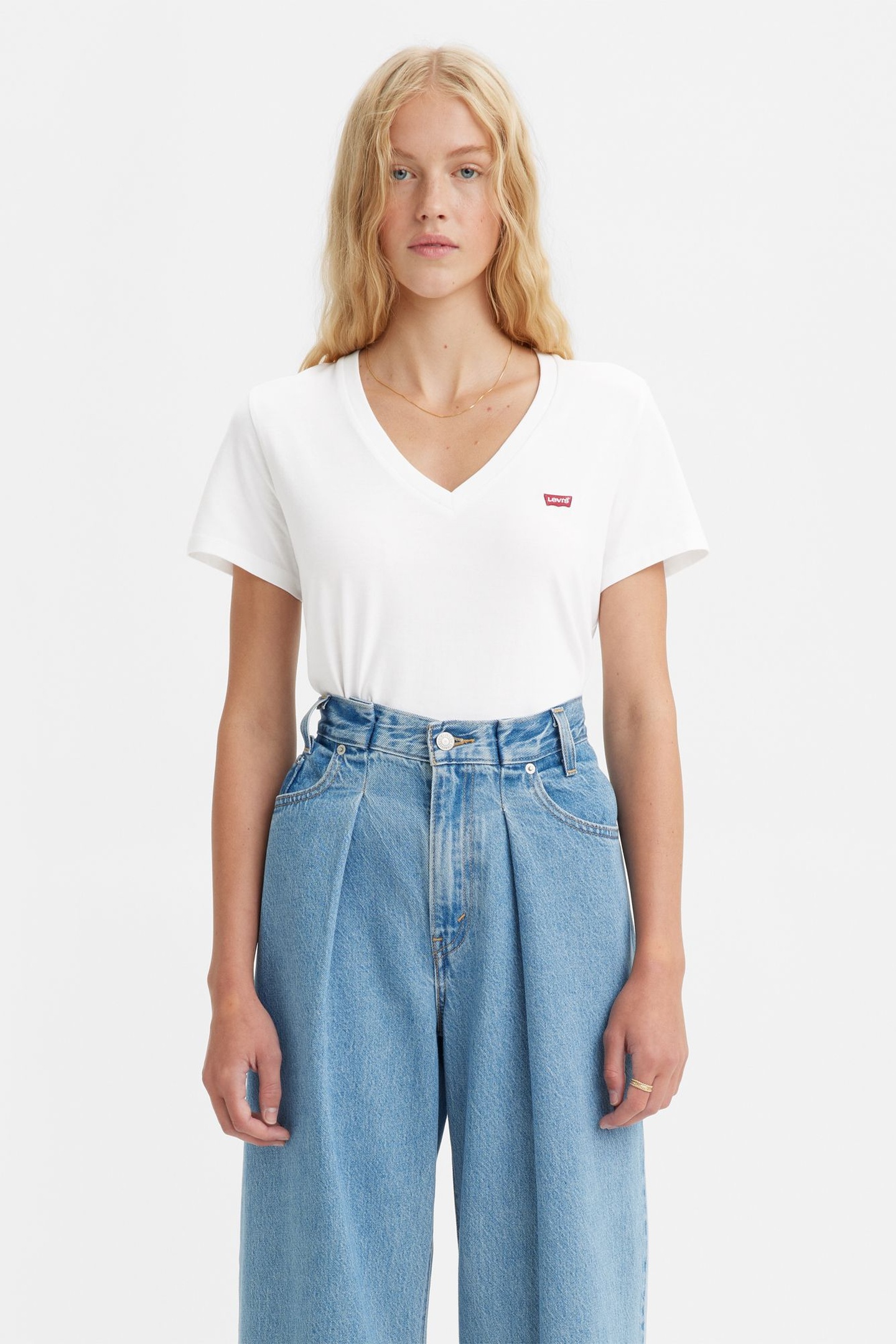 Levi's Perfect V-neck Tee Maat: S | Tops Outlet | Dames | Wit