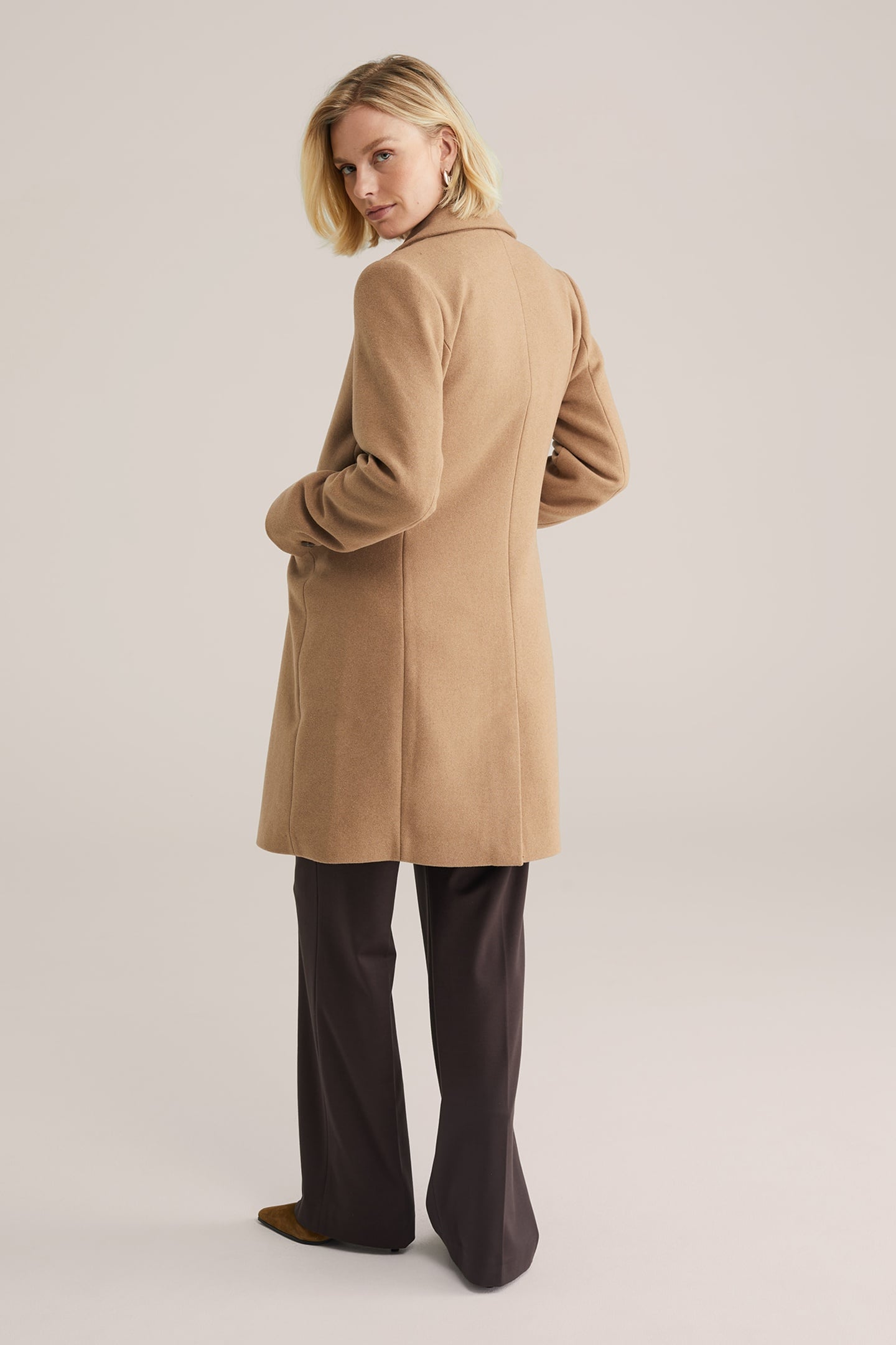 COAT BEIGE 3
