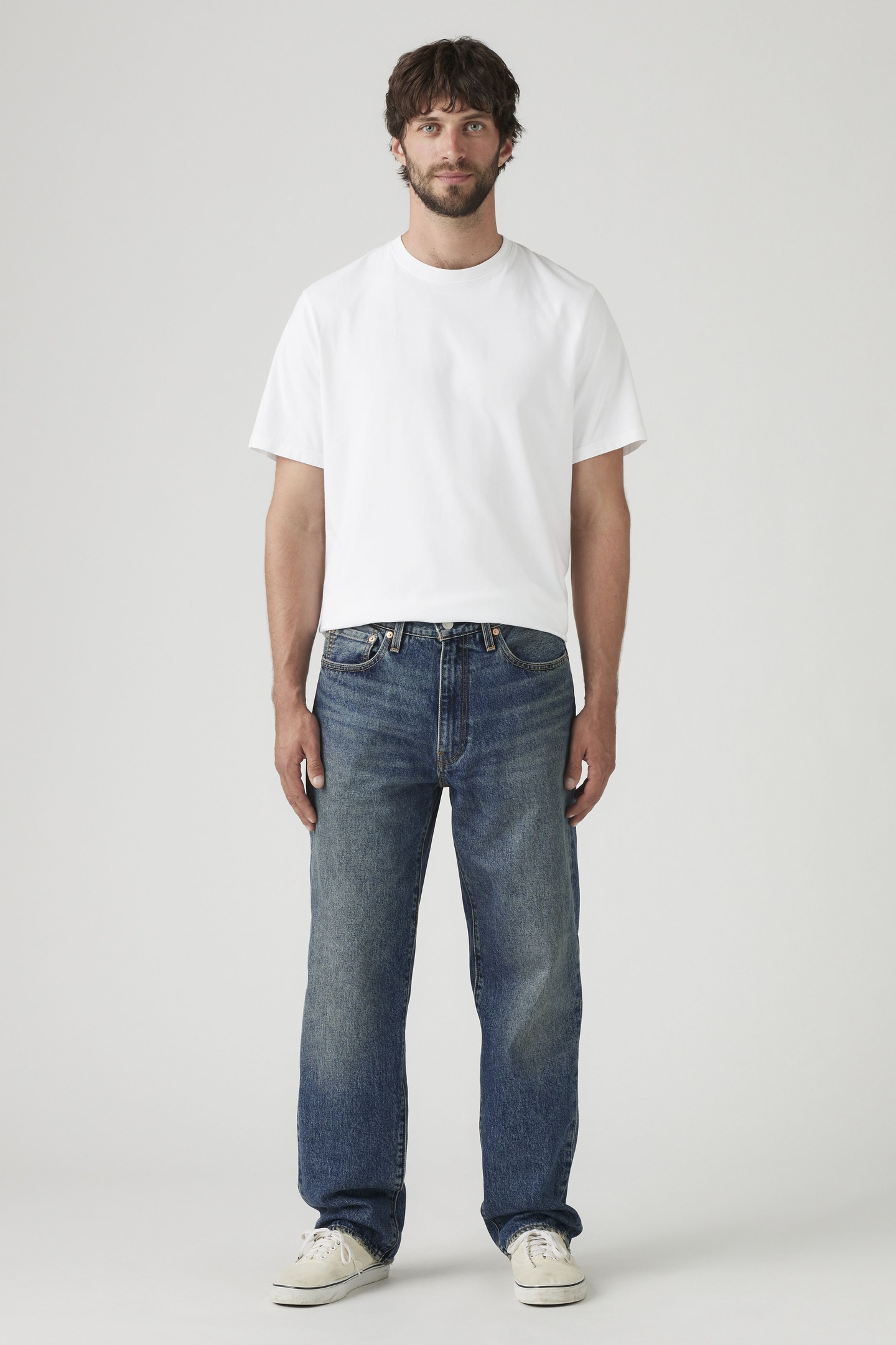 568™ LOOSE STRAIGHT JEANS 3