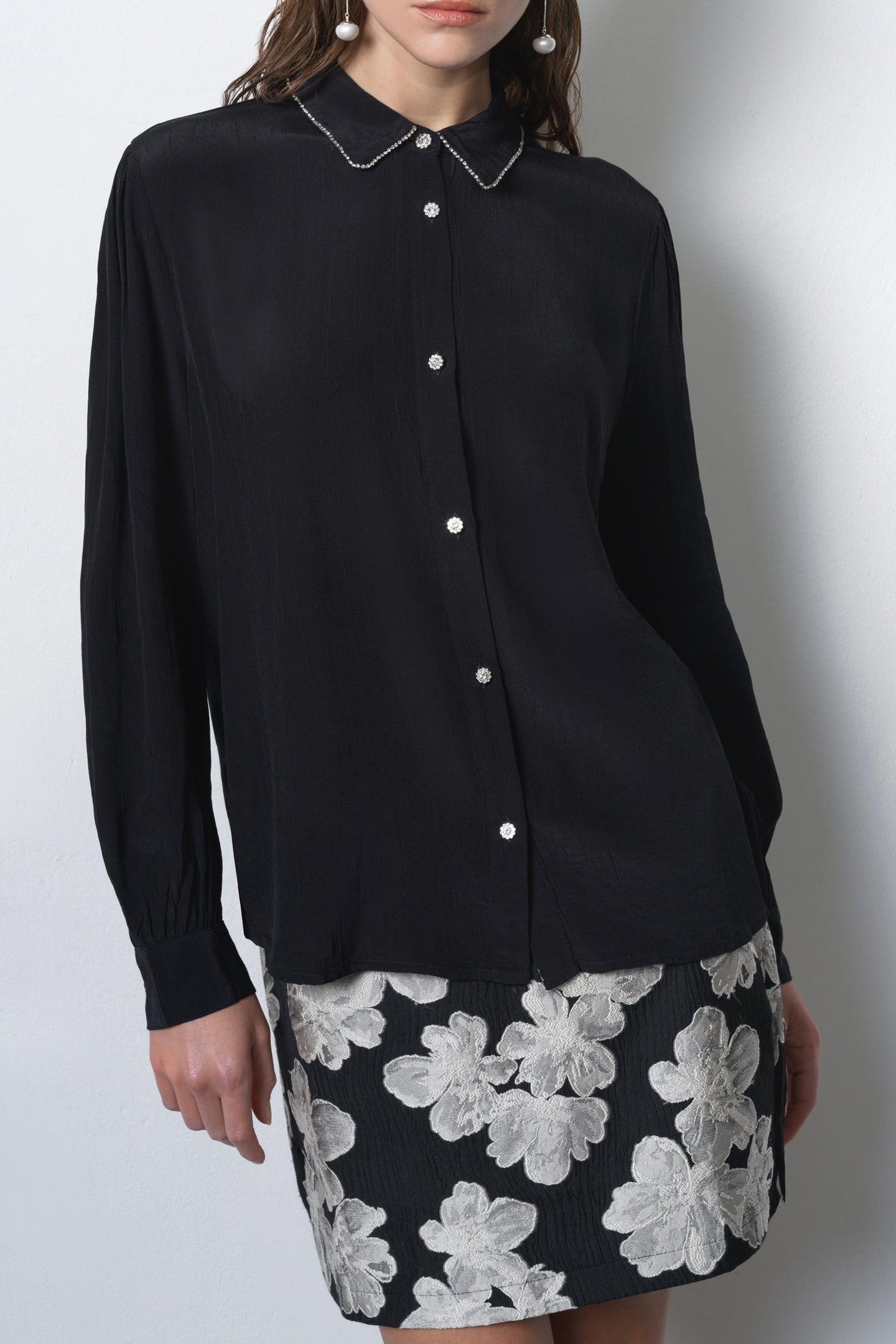 LIZZY CREPE LS SHIRT BLACK 1